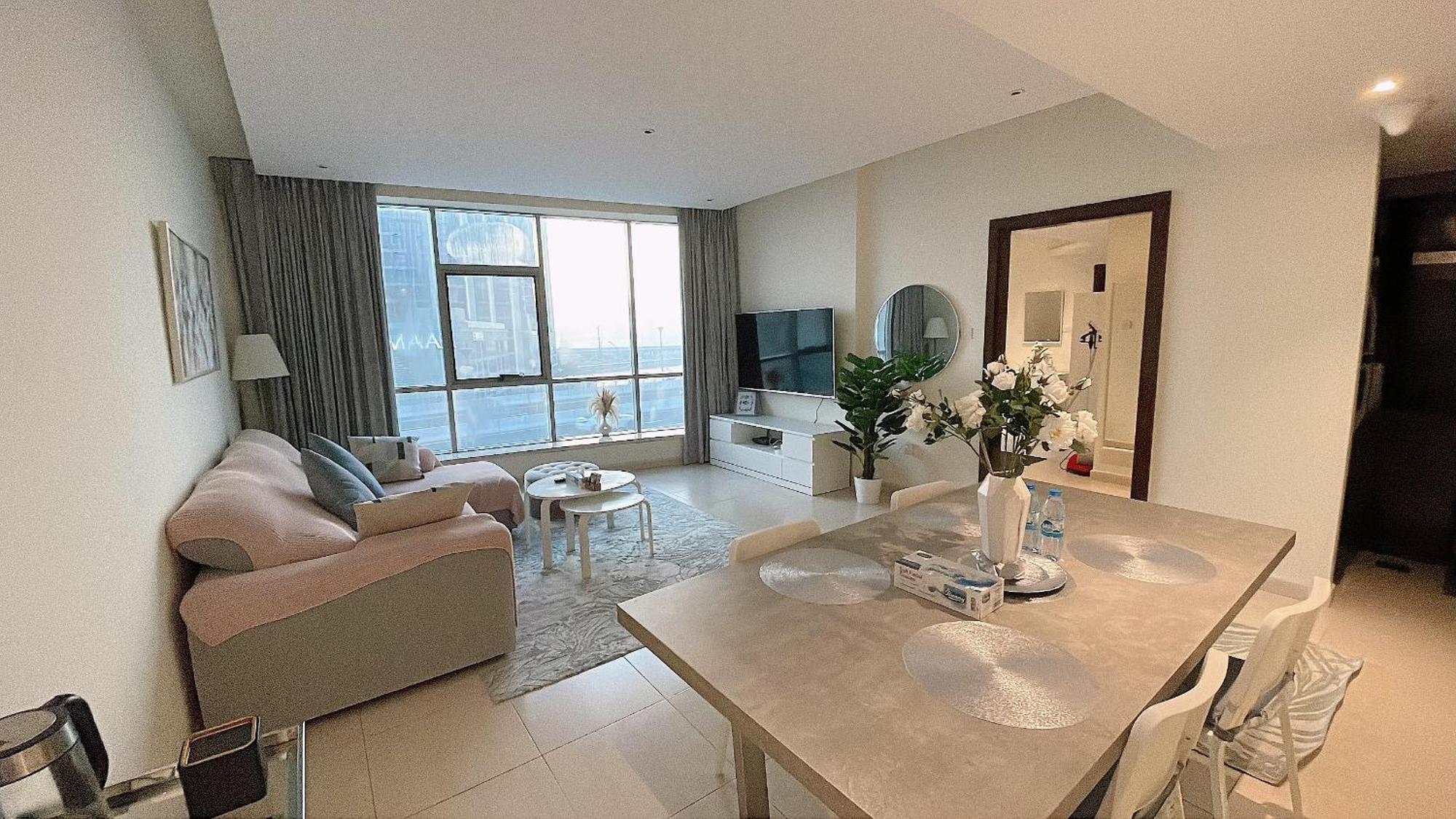 Bright & Cozy 1 Bedroom Canal View In Marina *