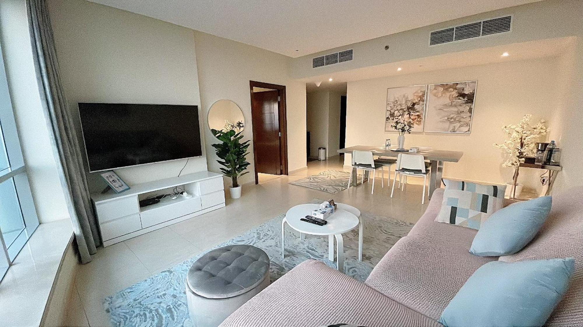 Bright & Cozy 1 Bedroom Canal View In Marina *