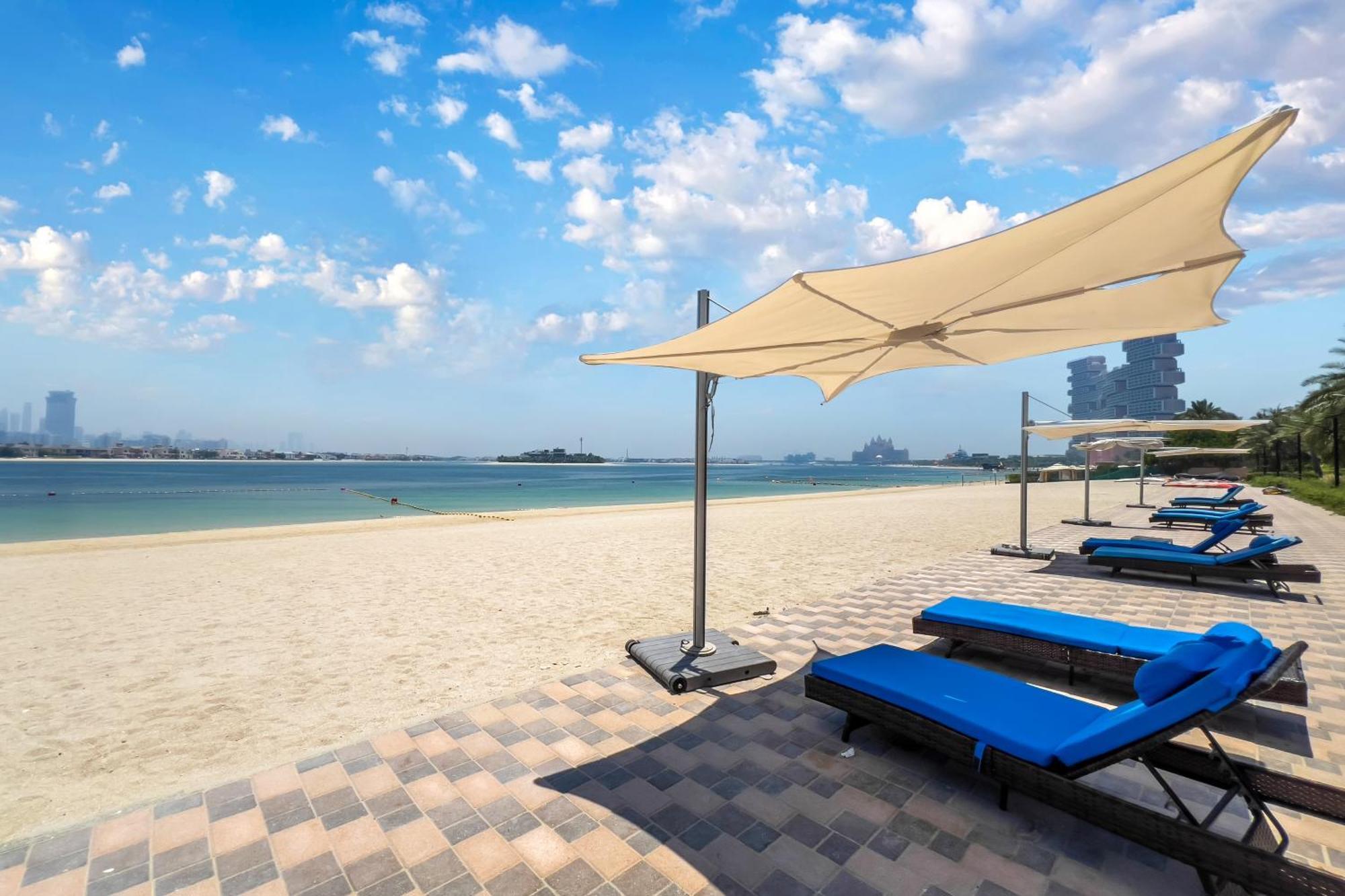 Fam Living - Private Beach Escapes In Palm Jumeirah * Dubai