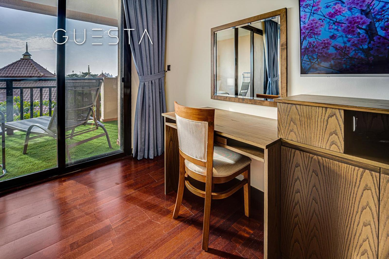 Apartment Royal Amwaj Apartments, Palm Jumeirah, Free And Pool Access Dubai