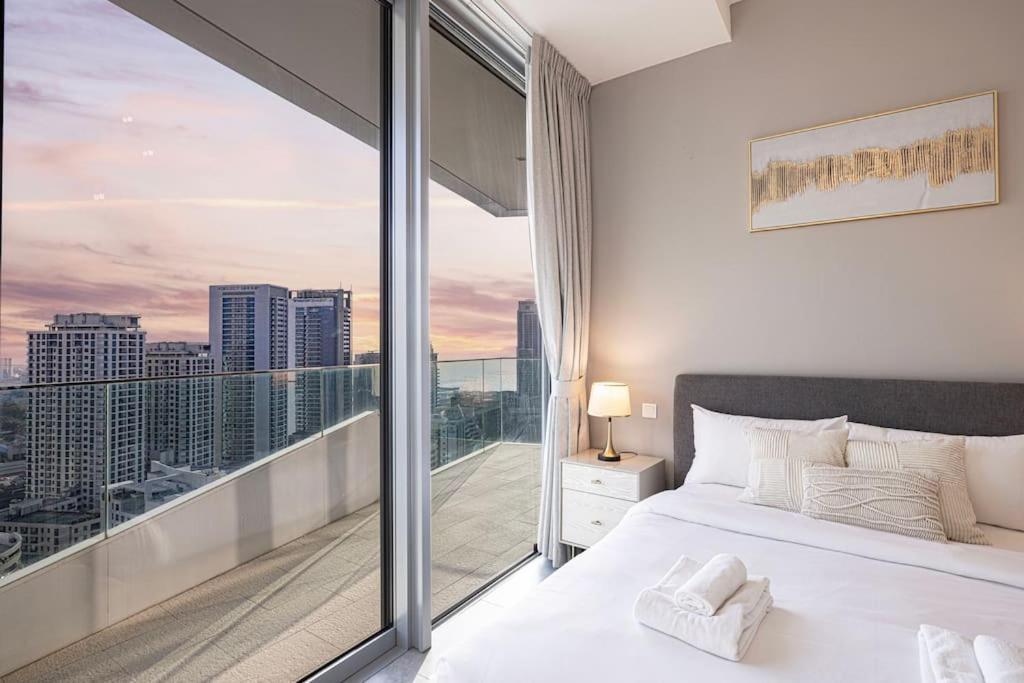 Stella Maris - Beachfront Premium 3 Bedroom Daire Dubai