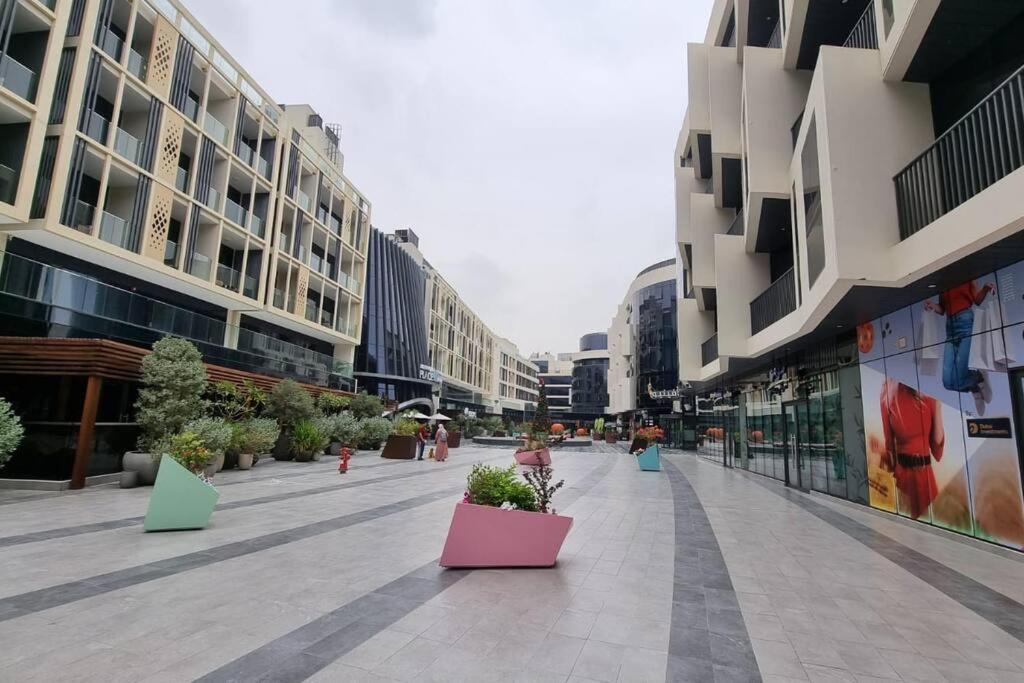 Apartment Comfortable In Mirdif Hills - Peaceful Living With Pool & Gym Amenities, Managed By Think Realty *