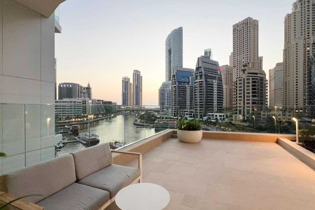 Stella Maris - Beachfront Premium 3 Bedroom Daire Dubai