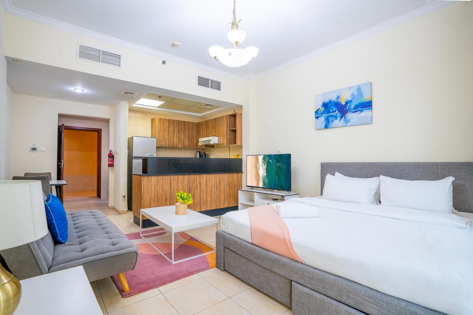 Apartment Rh- Contemporary Studio, Downtown, Near Mall & Burj Khalifa