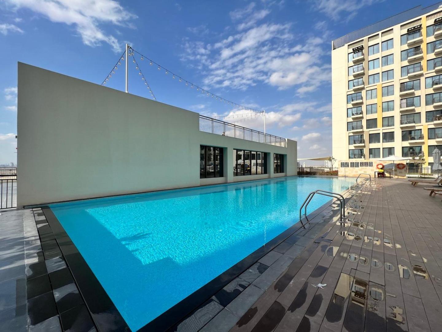 Guestready - The Outside Oasis * Dubai
