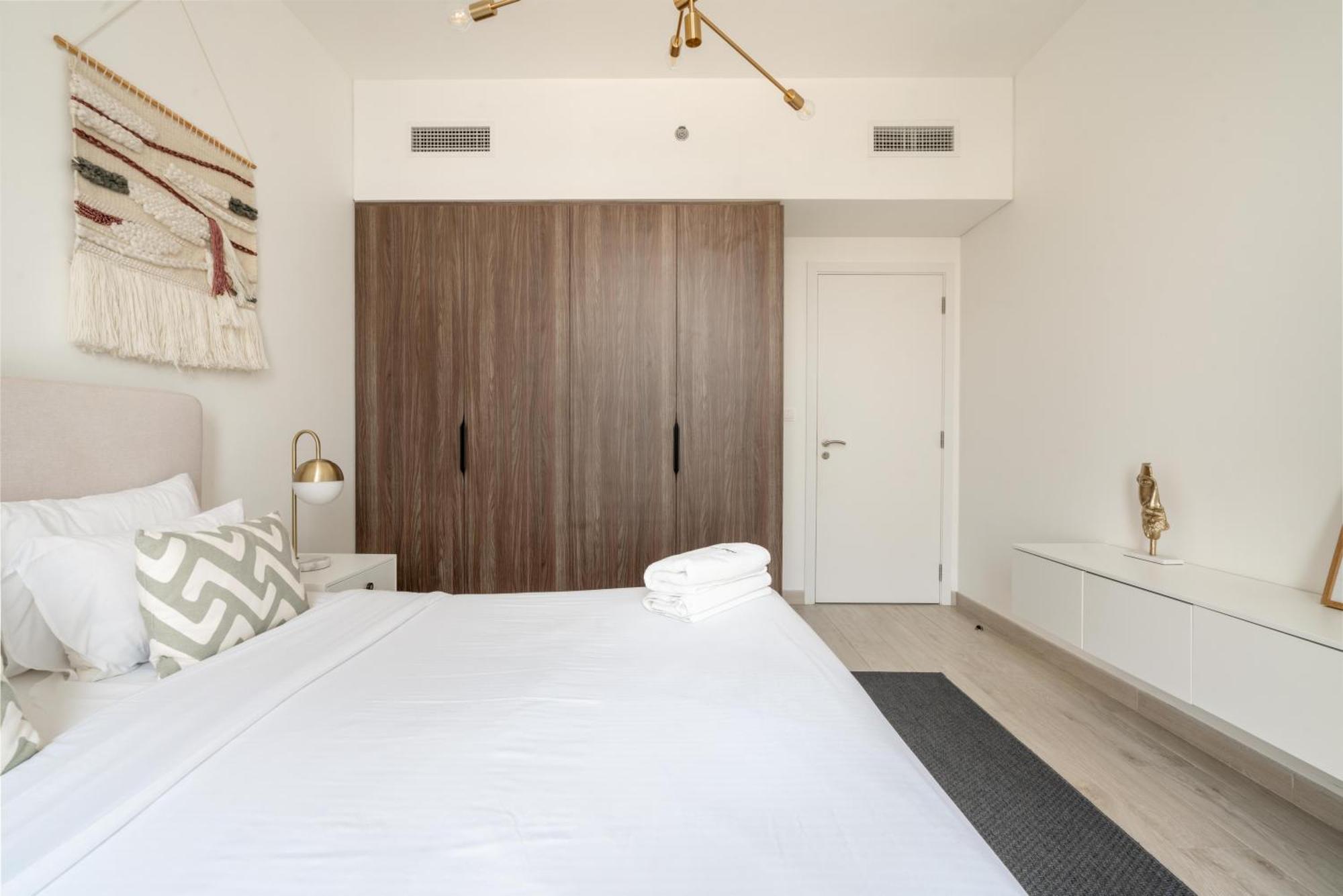 Upscale In Madinat Jumeirah Living Apartment *