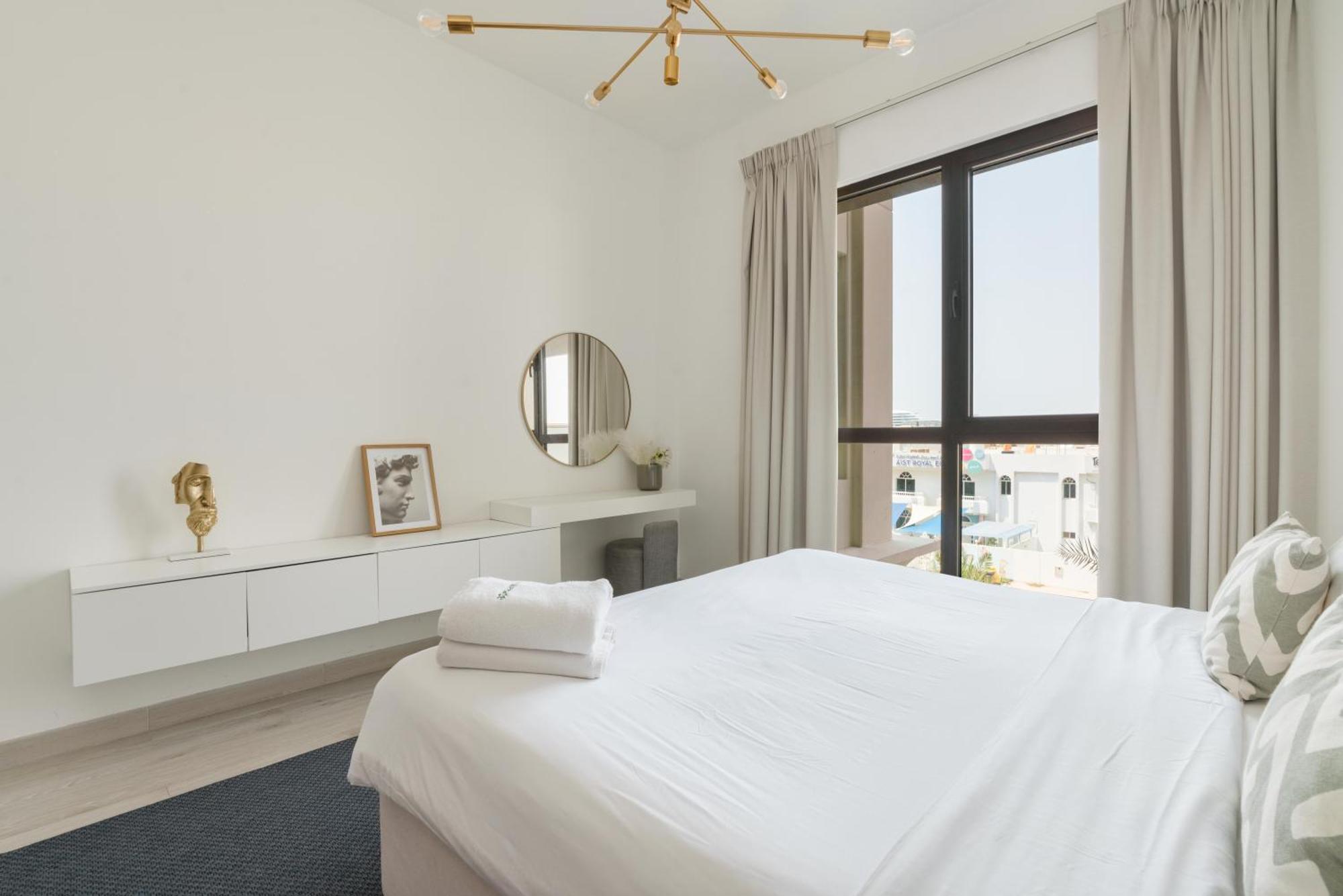 Upscale In Madinat Jumeirah Living Apartment Dubai