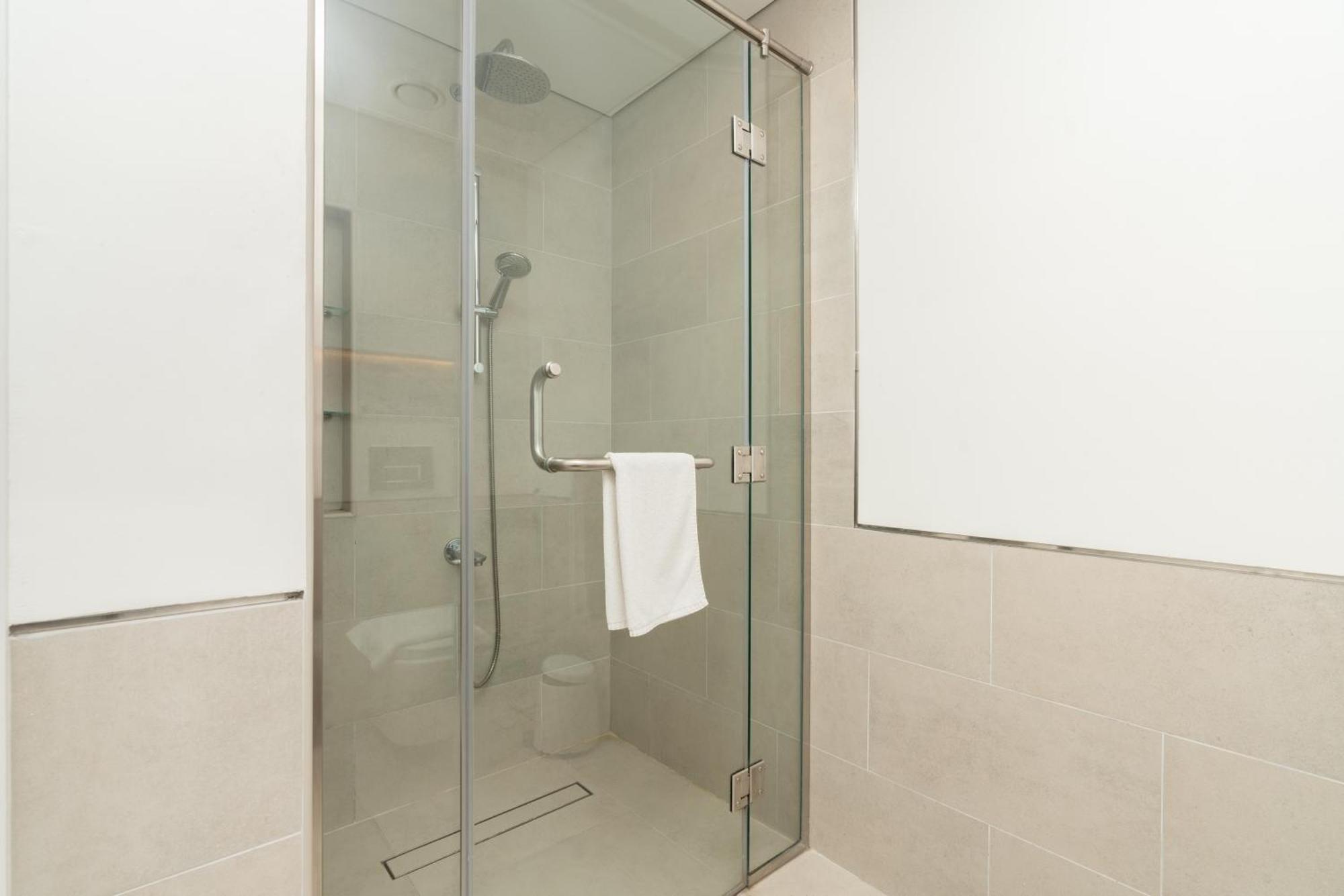 Upscale In Madinat Jumeirah Living Apartment *