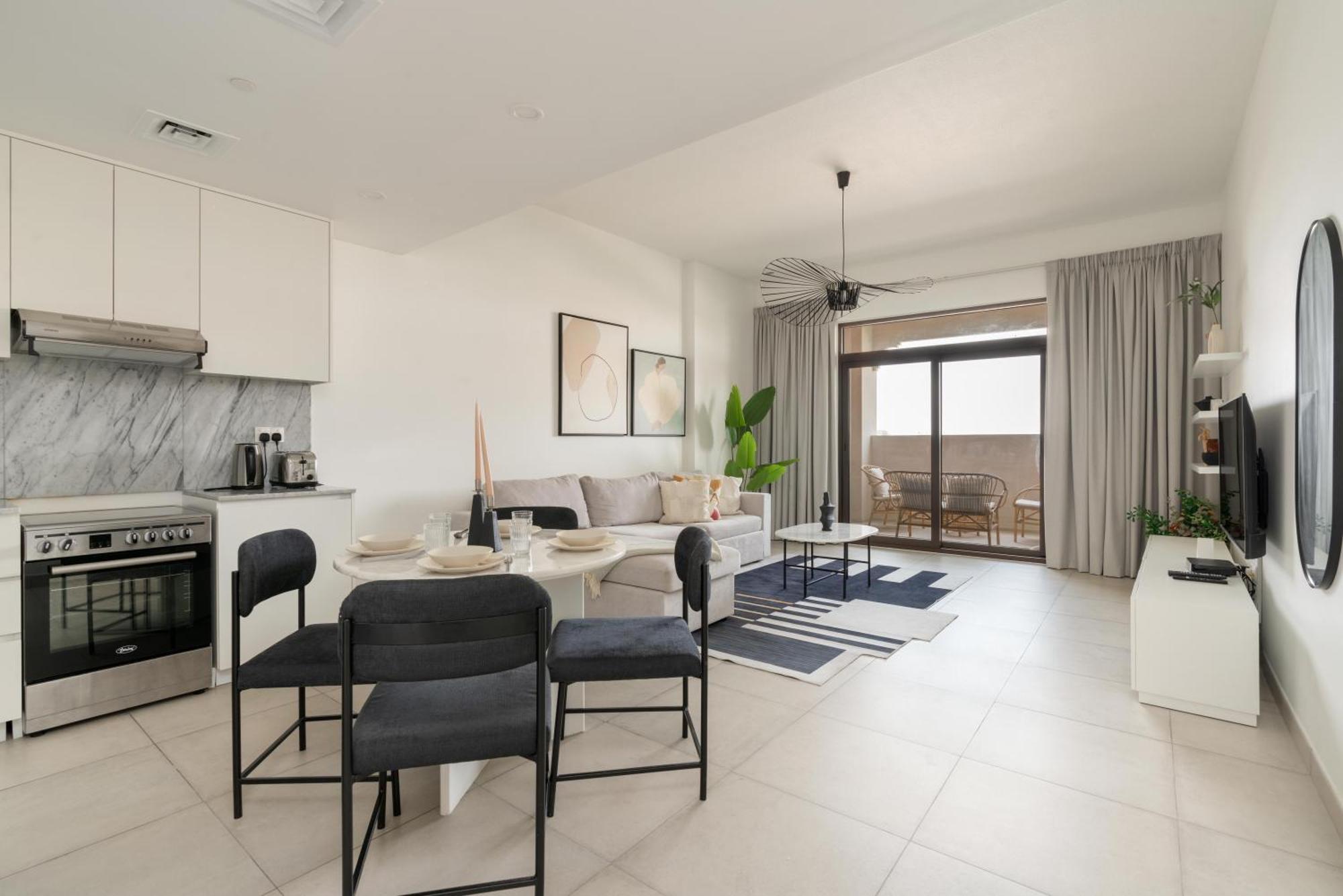 Upscale In Madinat Jumeirah Living Apartment *
