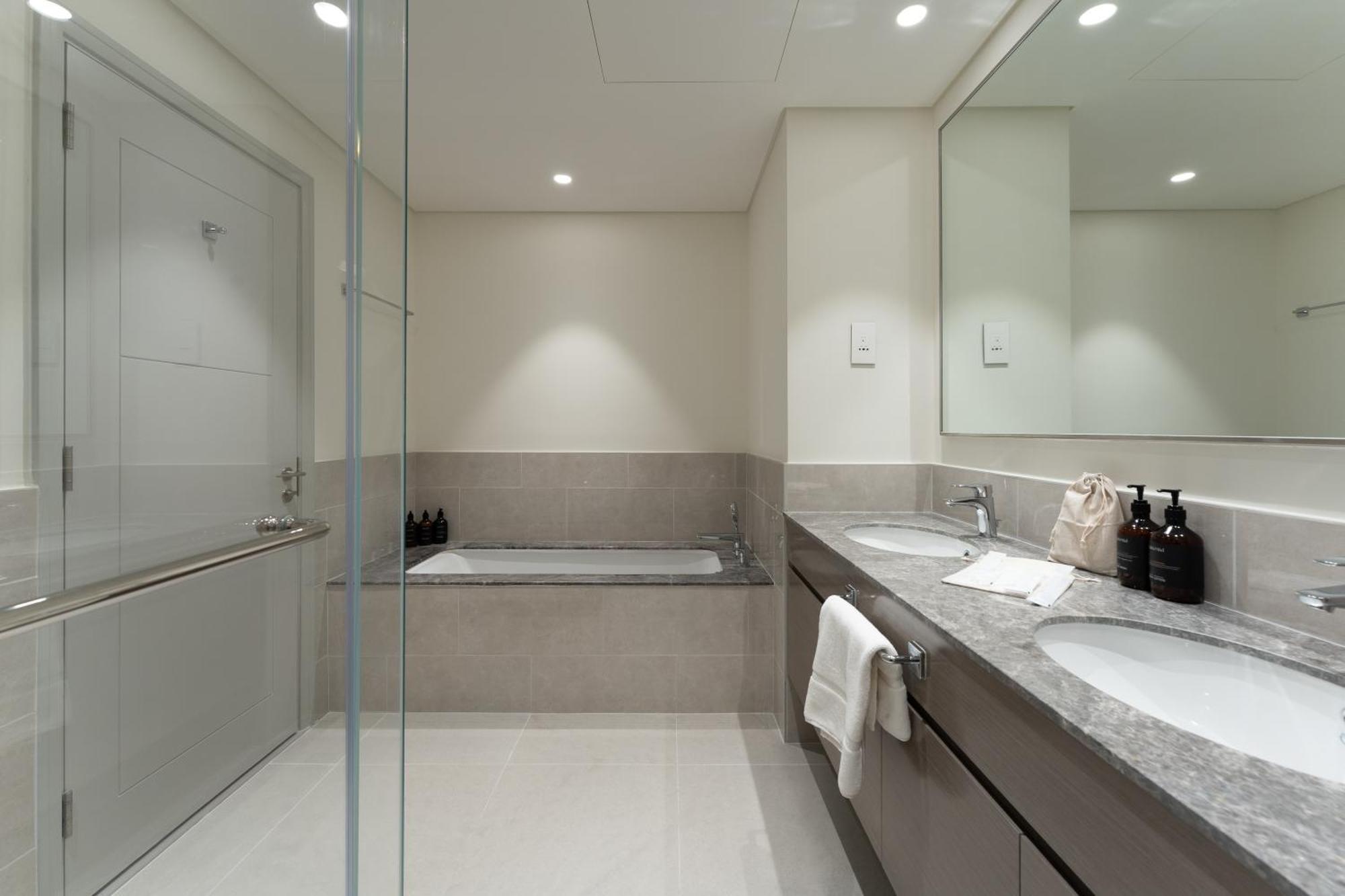 Ultra Luxury 4 Bedroom With Burj Khalifa & Fountain Views *