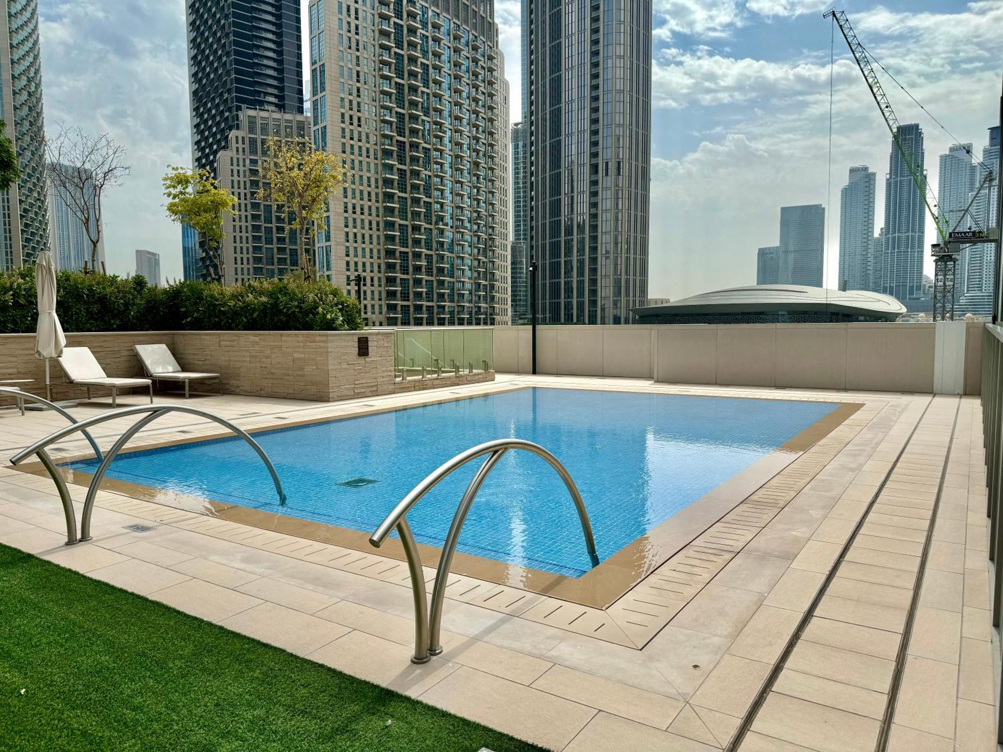 Ultra Luxury 4 Bedroom With Burj Khalifa & Fountain Views Apartment *