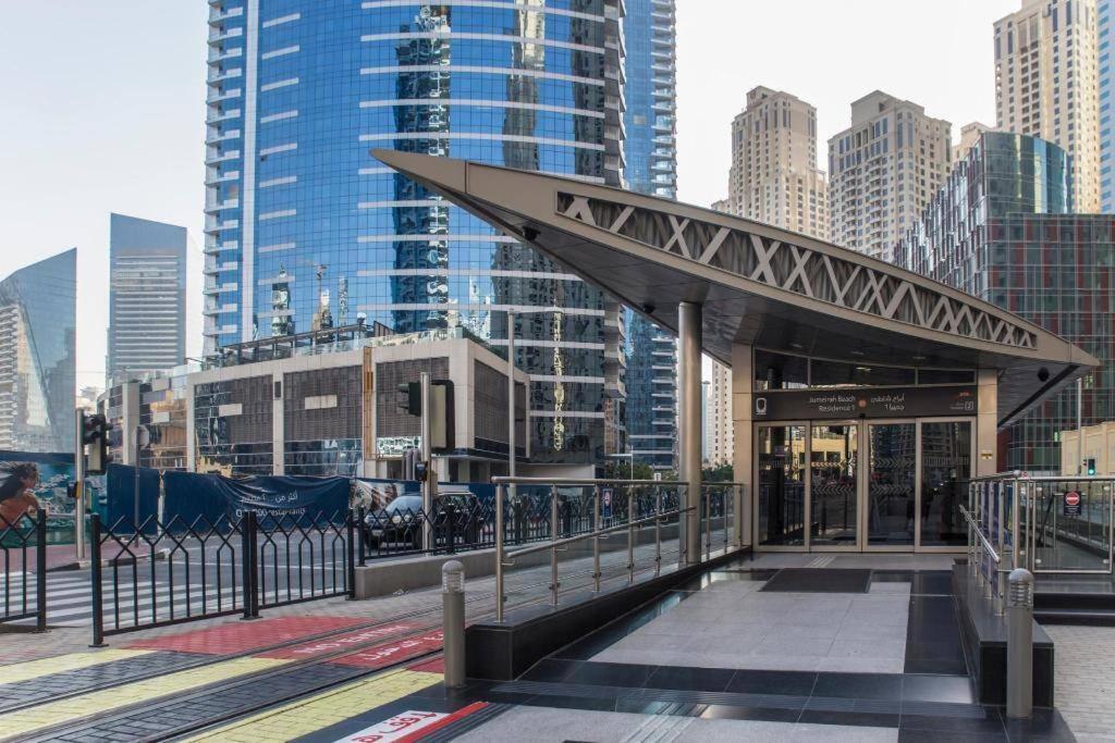 Apartment Prime Spacious With Vibrant Vibes In Jbr By Sweet Homes *