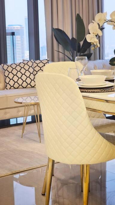 Luxury 3 Bedroom Aykon Tower Apartment Dubai