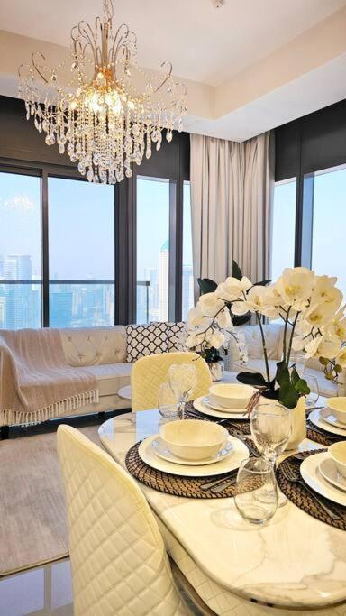 Luxury 3 Bedroom Aykon Tower * Dubai