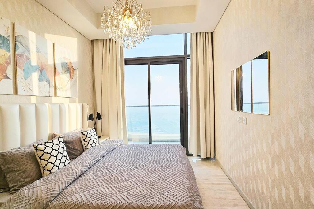 Luxury 3 Bedroom Aykon Tower *