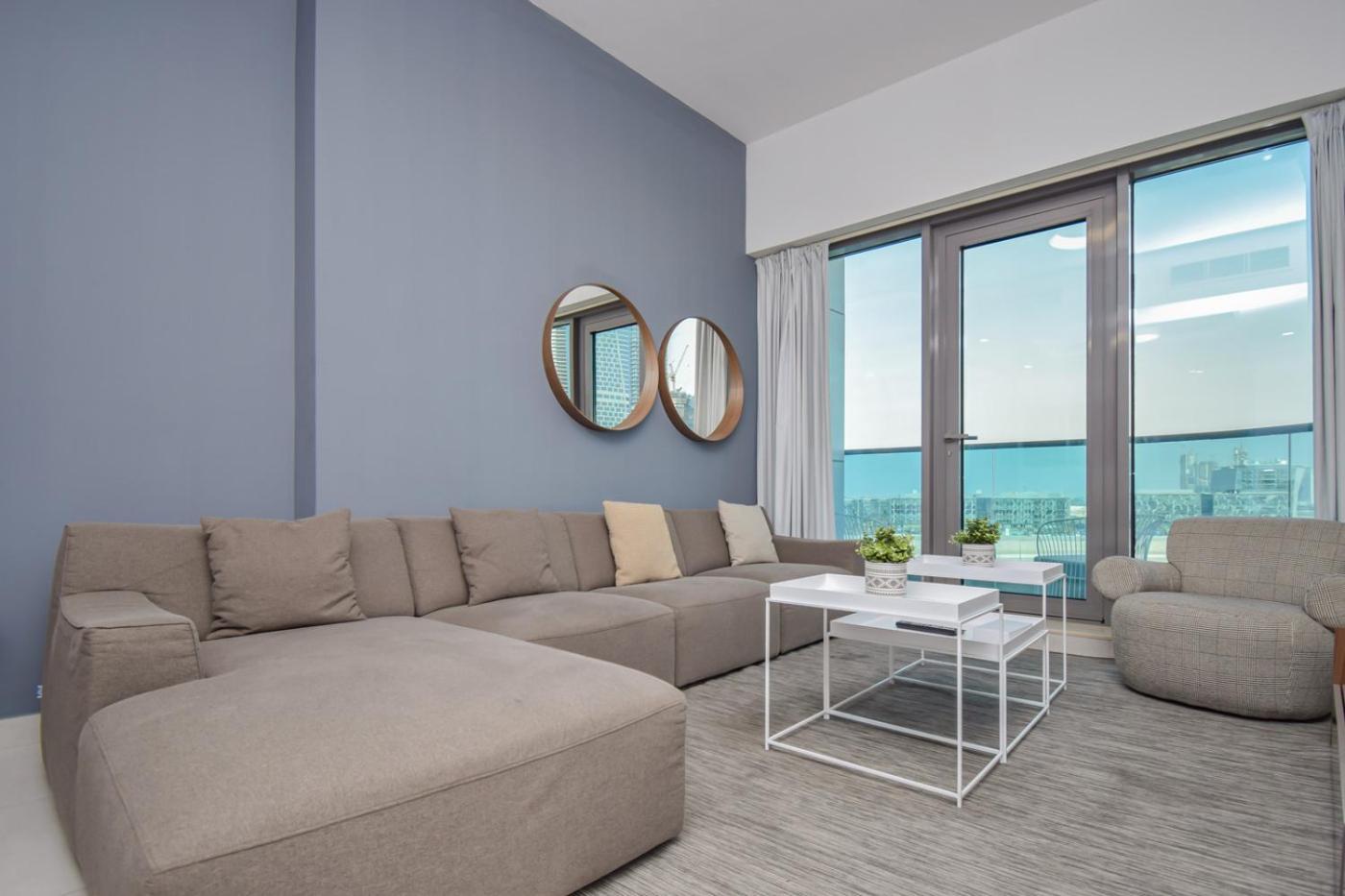 Apartment Spacious 1br With Balcony & Rooftop Pool The Bay Business Bay *