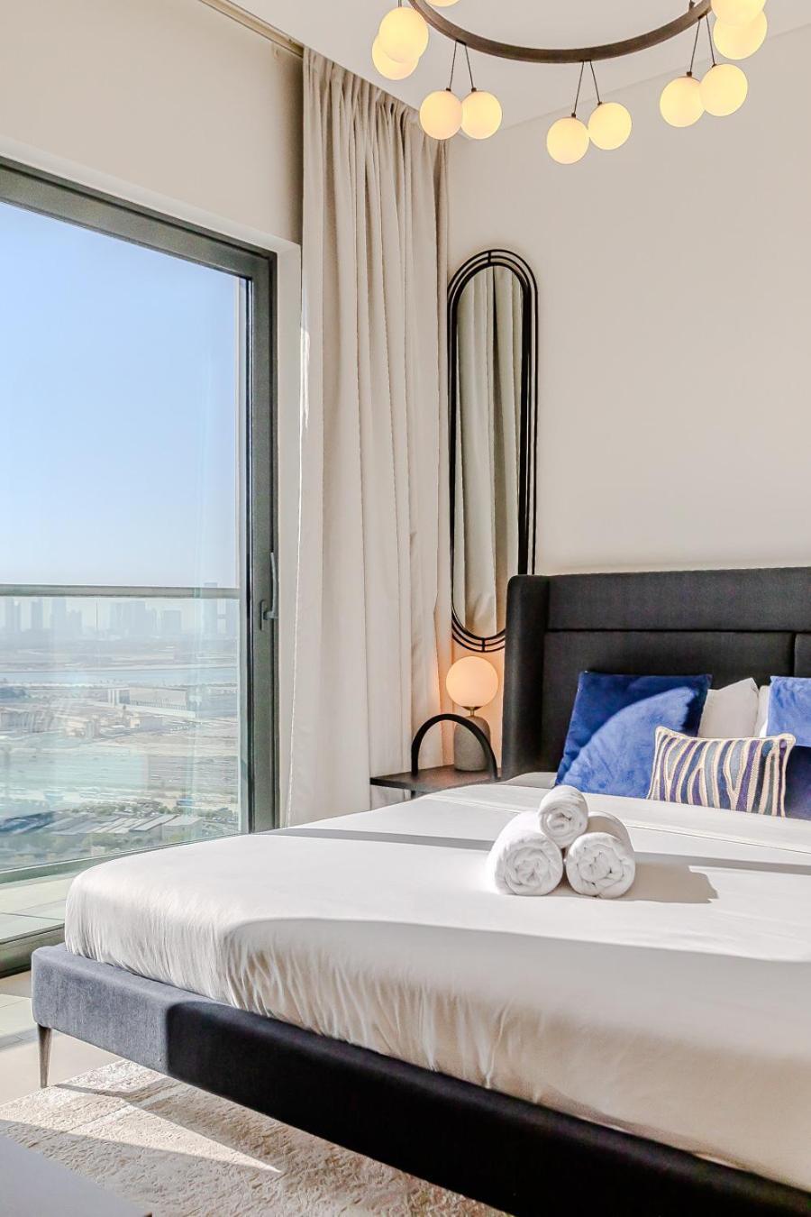 Sobha Waves I Cozy 1bdr I Burj Khalifa View Apartment *