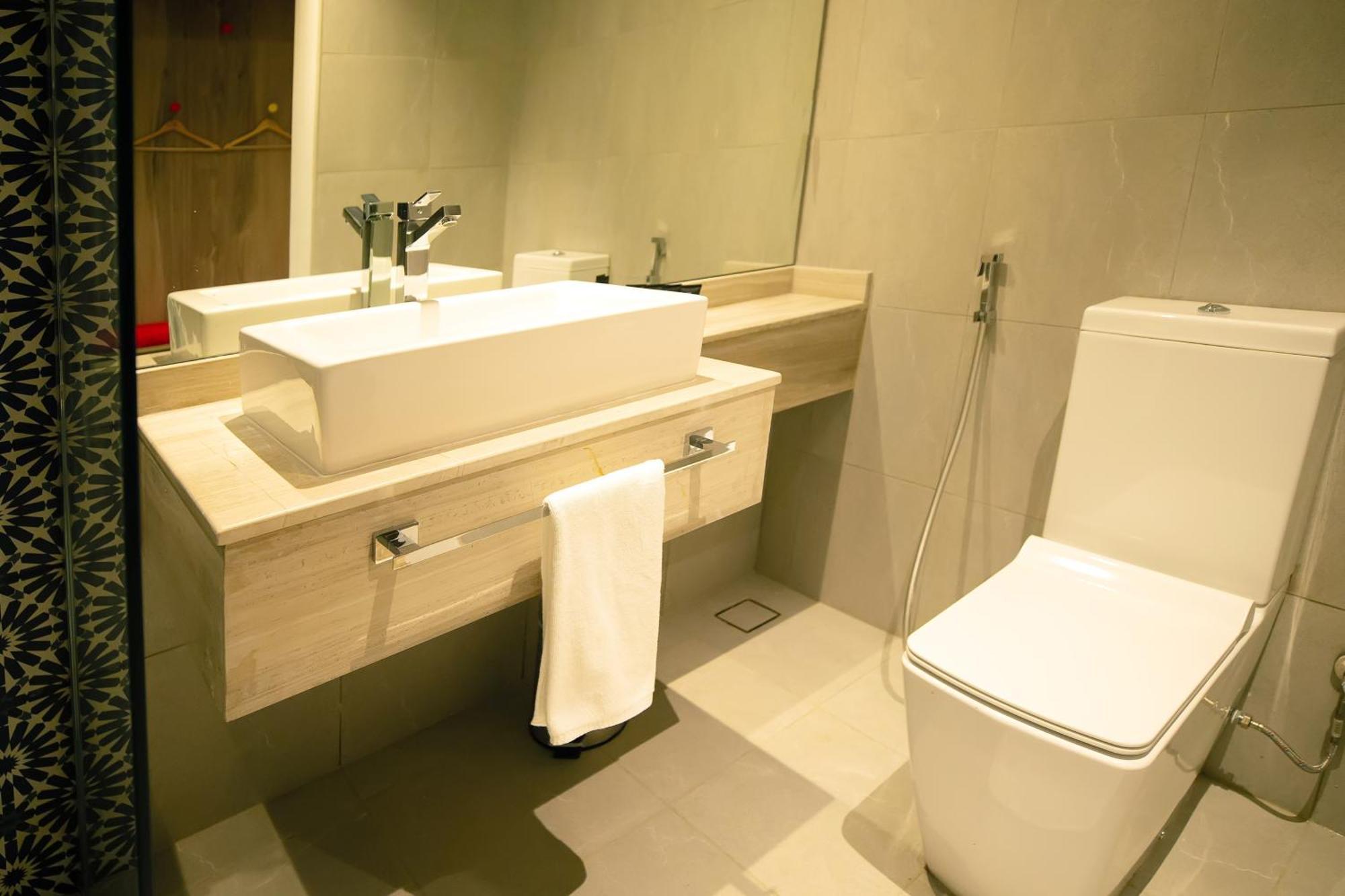 Grand Kingsgate Jaddaf Waterfront By Millennium