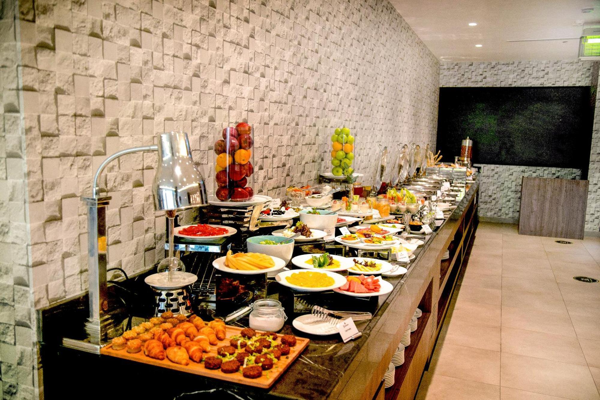 Grand Kingsgate Jaddaf Waterfront By Millennium Otel Dubai