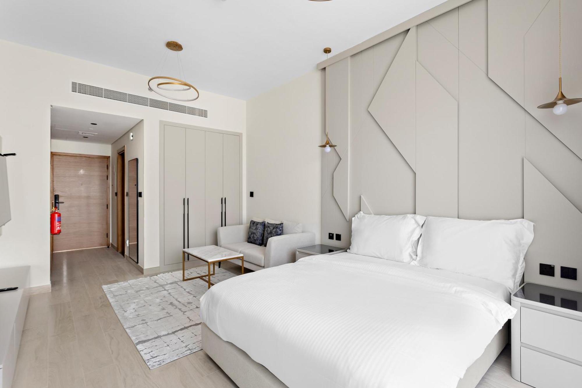 Chic In Arjan With Pool Game And Gym Apartment Dubai