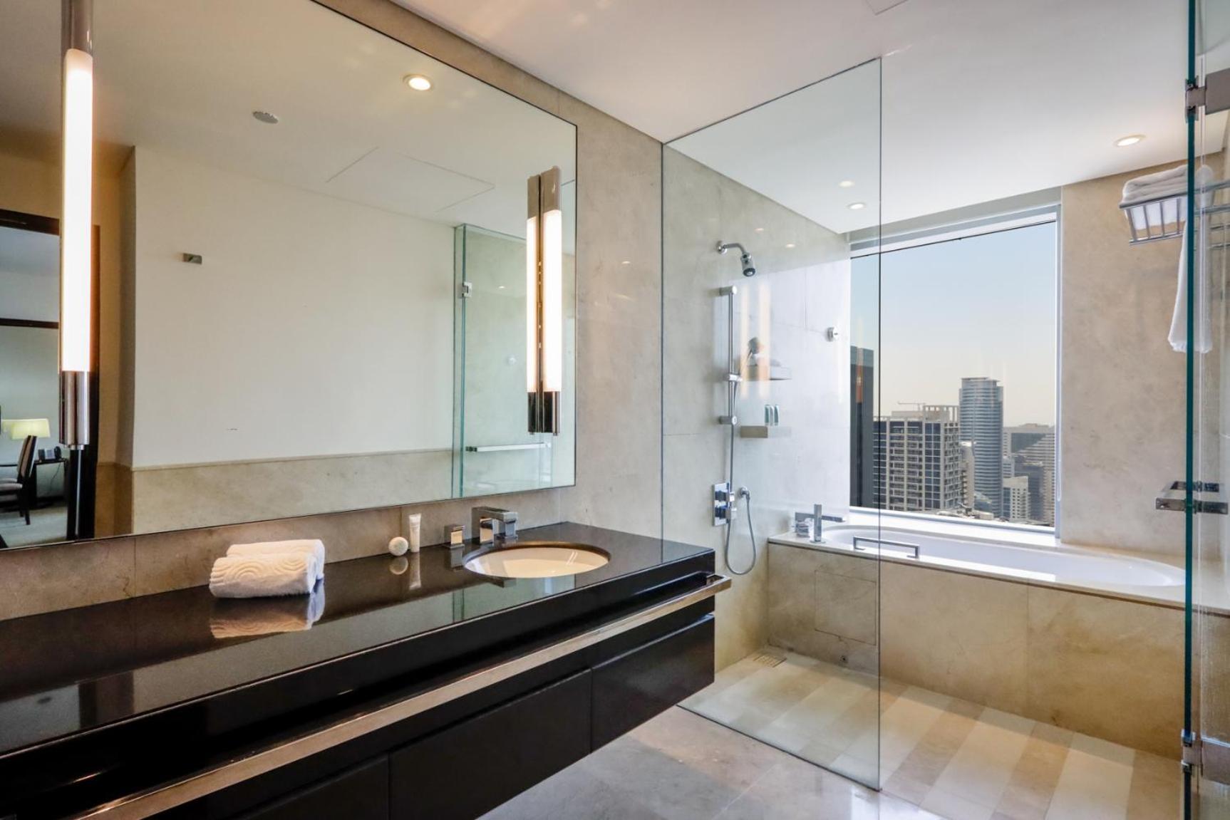 Livbnb - Elegant High Rise 1b With Marina View Apartment