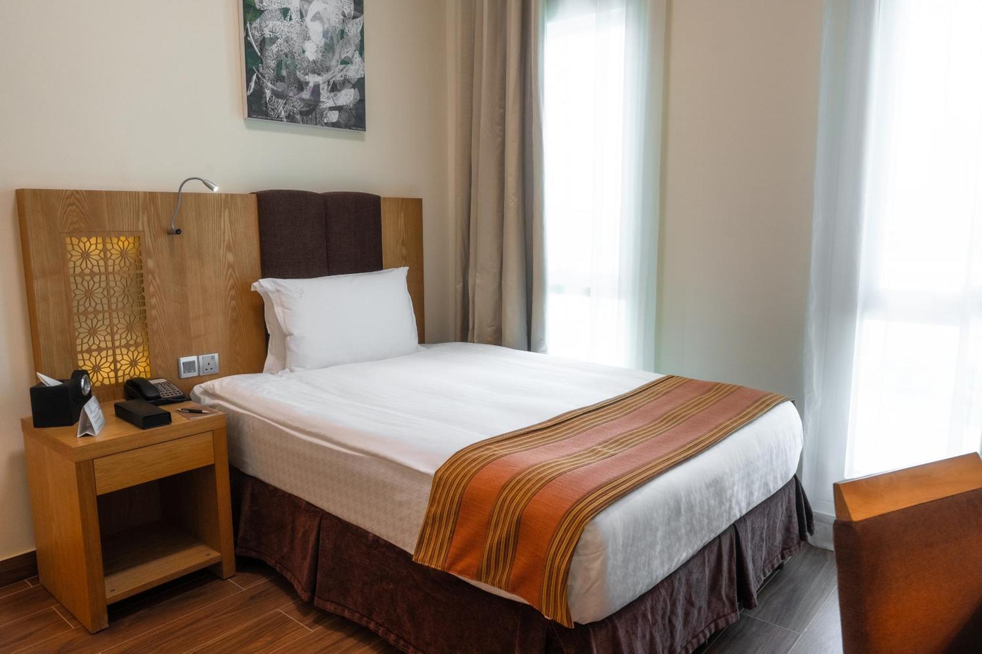 Tamani Marina & Aparthotel 5*