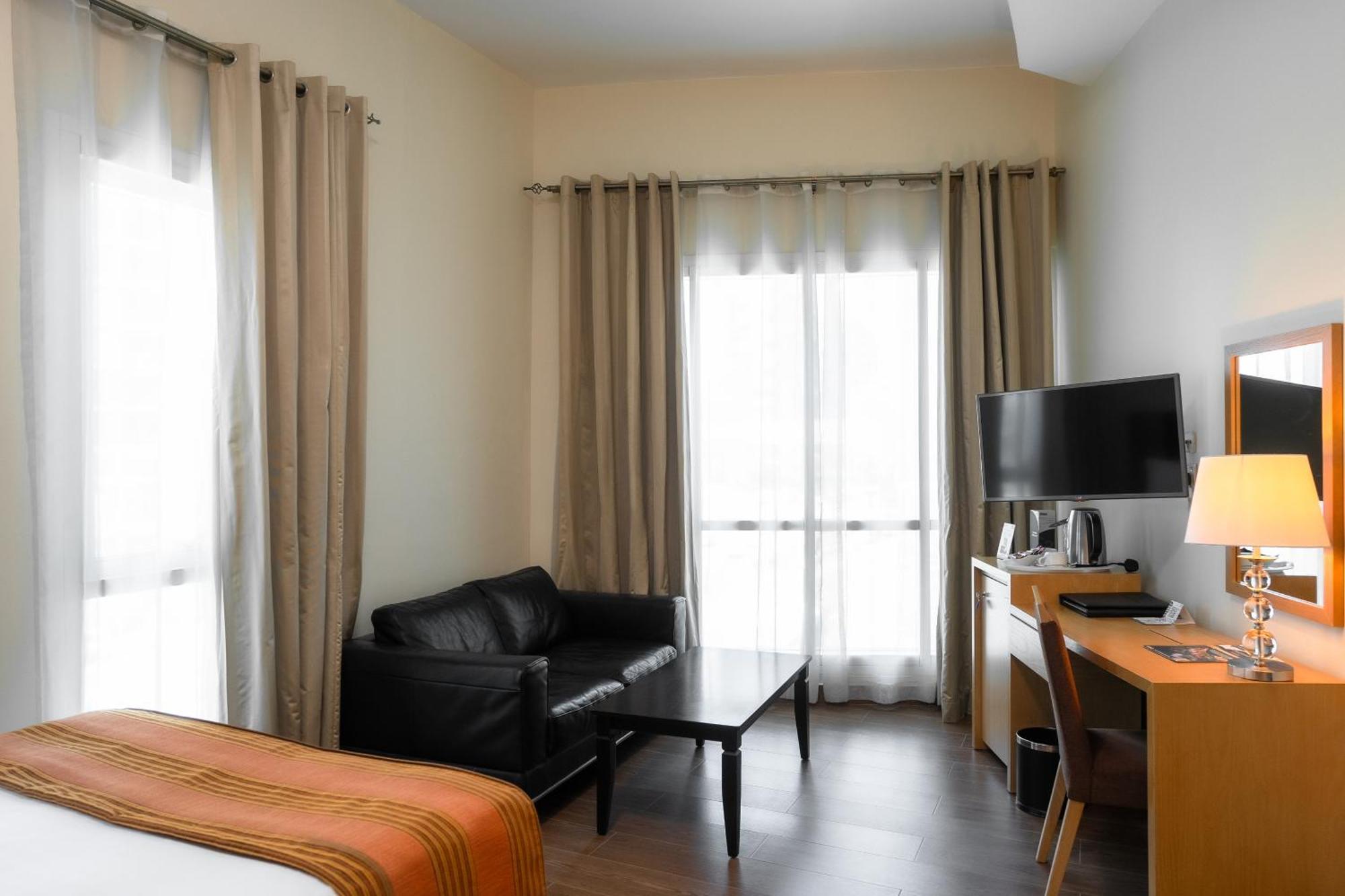 Aparthotel Tamani Marina & 5*