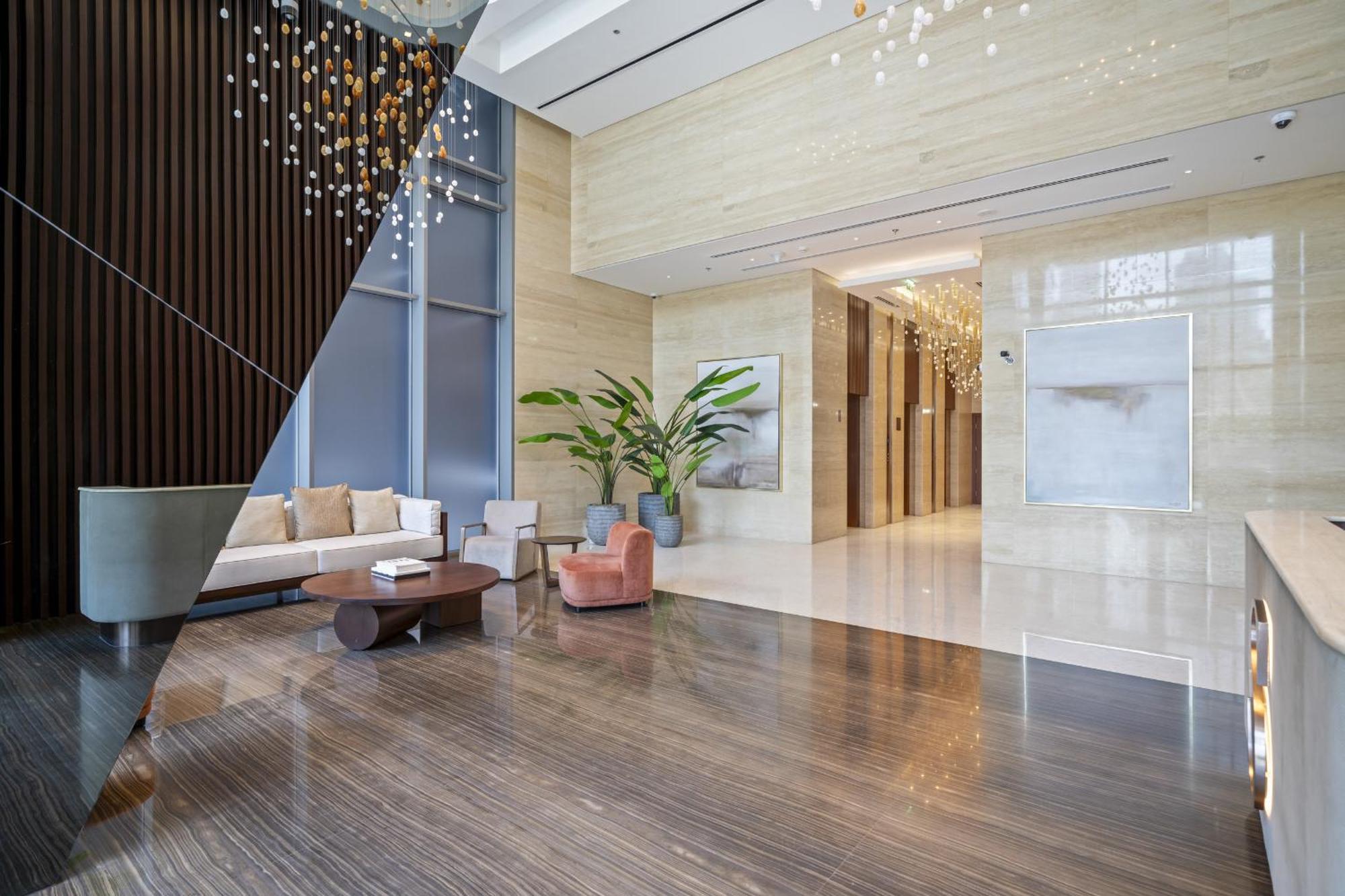 Apartment Modern Near Mall