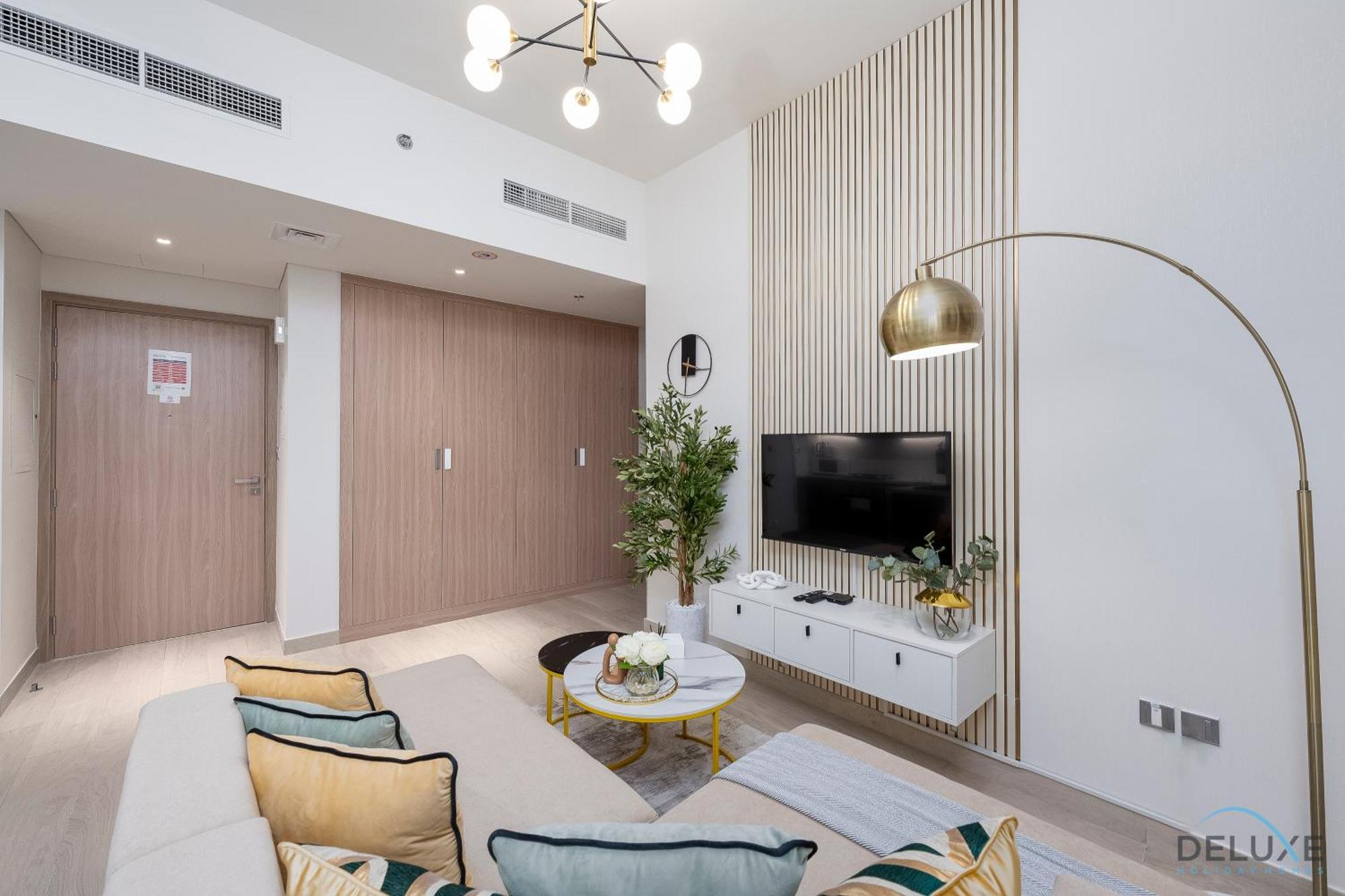 Surrounded By Attractions & Leisure Spots 1br Unit, Azizi Riviera 45, Al Merkadh By Deluxe Homes Apartment Dubai
