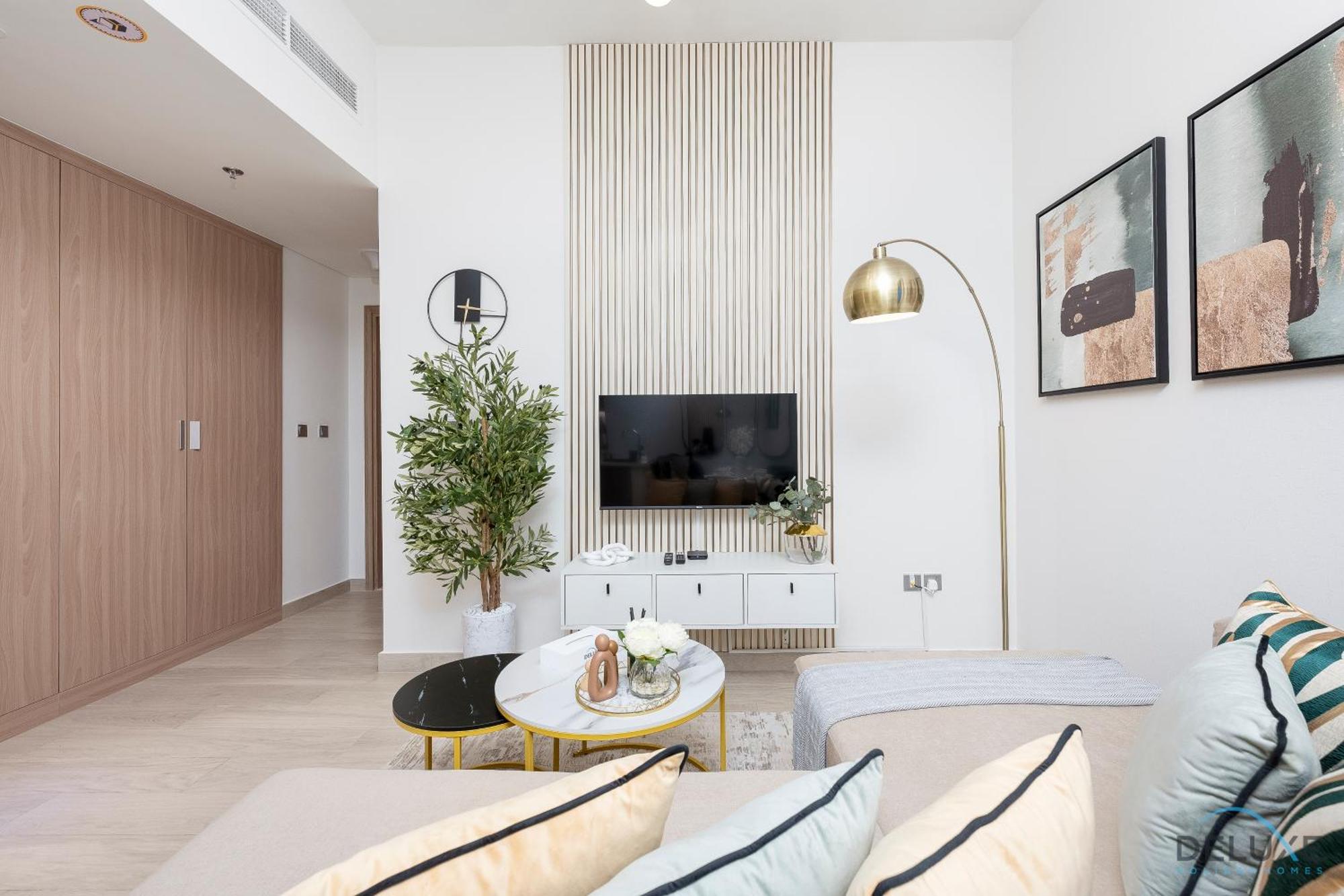Apartment Surrounded By Attractions & Leisure Spots 1br Unit, Azizi Riviera 45, Al Merkadh By Deluxe Homes