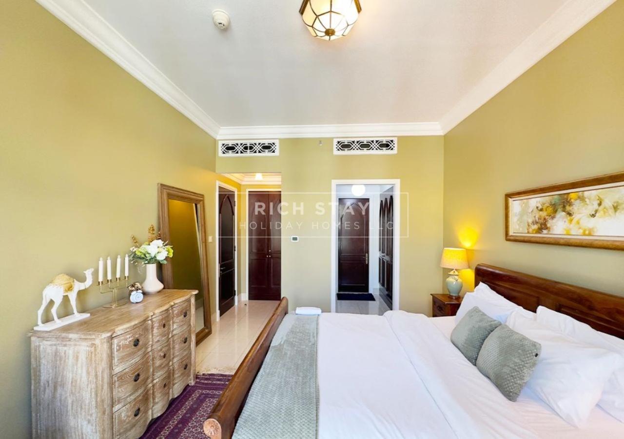 Apartment Sensational 1br In Downtown Burj Khalifa Mall View Dubai