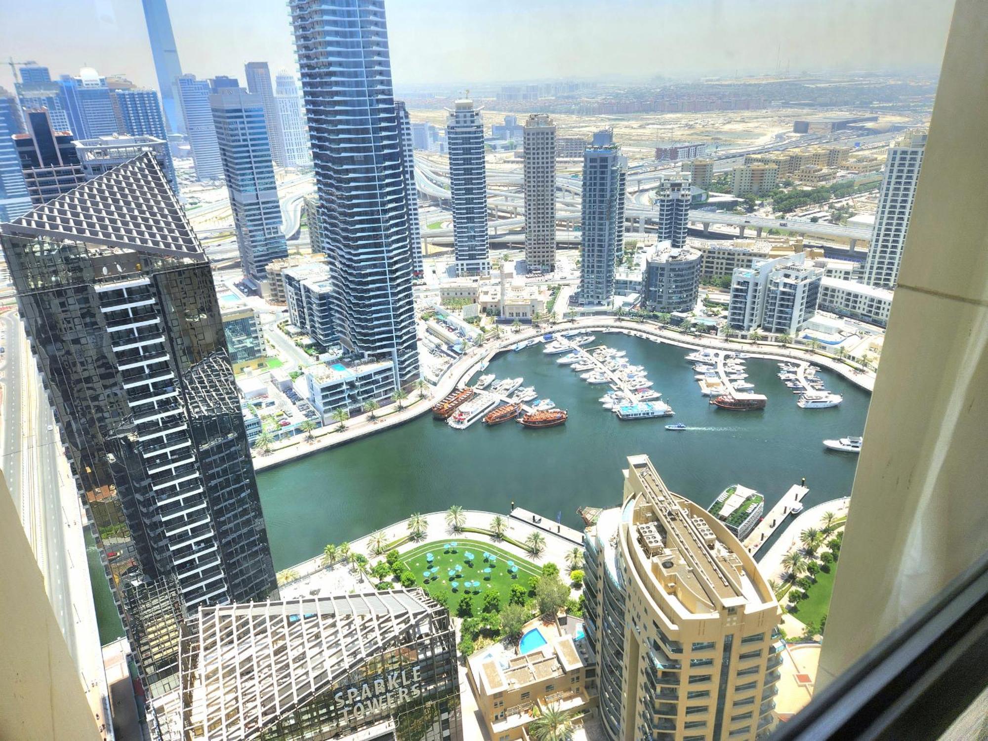 Amazing Marina View Apartment