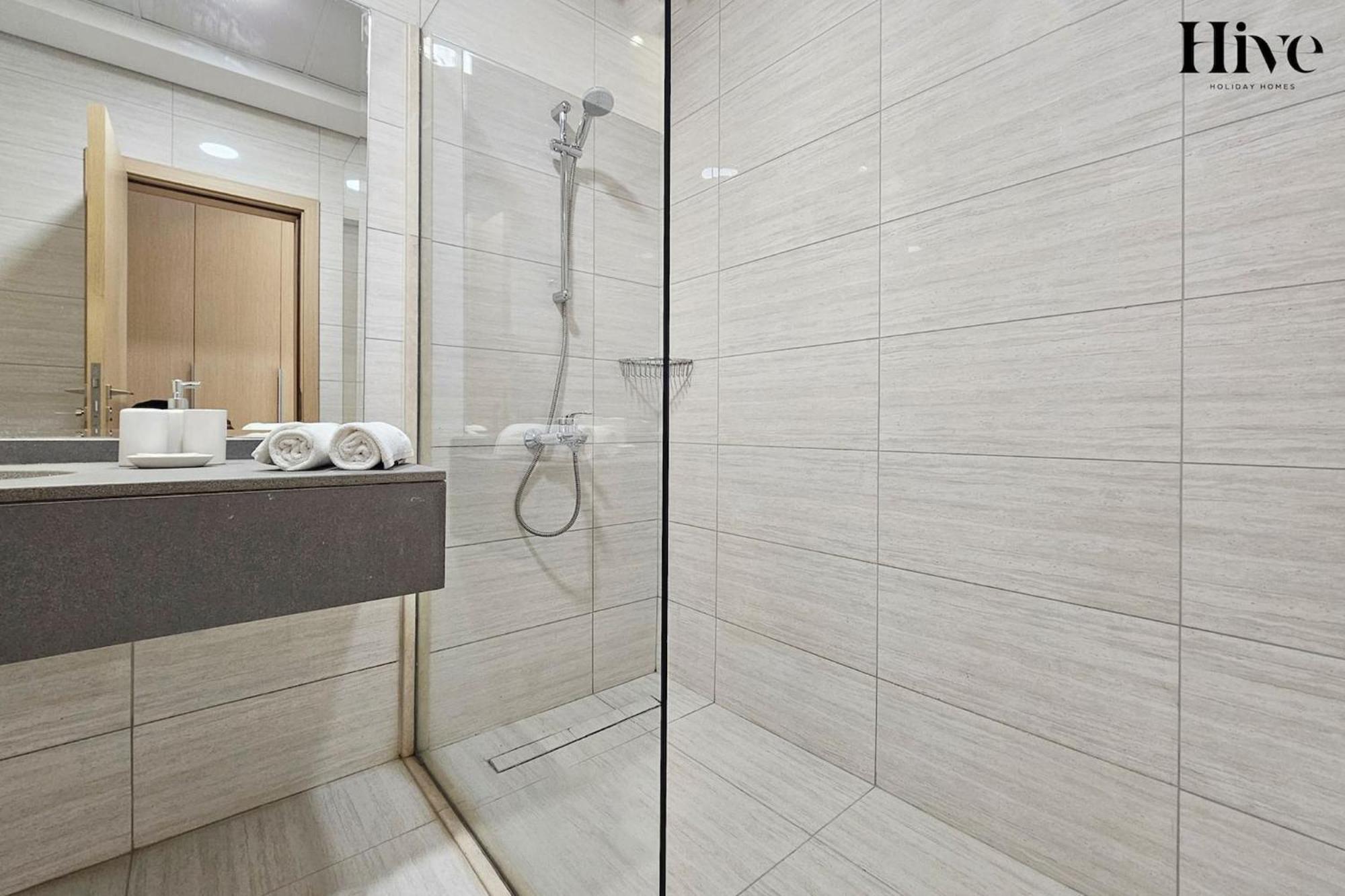 Modern 1 Bed In Al Warqa Apartamento *