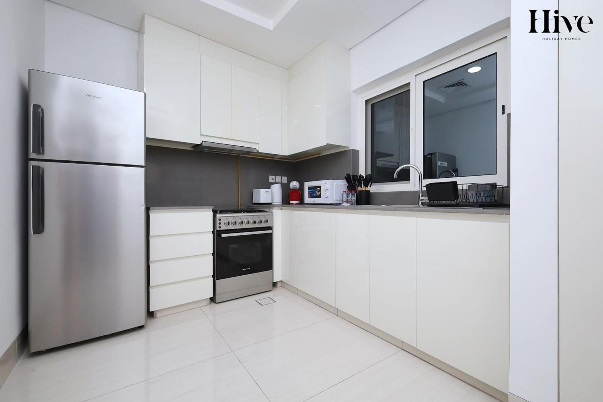 Modern 1 Bed In Al Warqa Apartamento Dubai