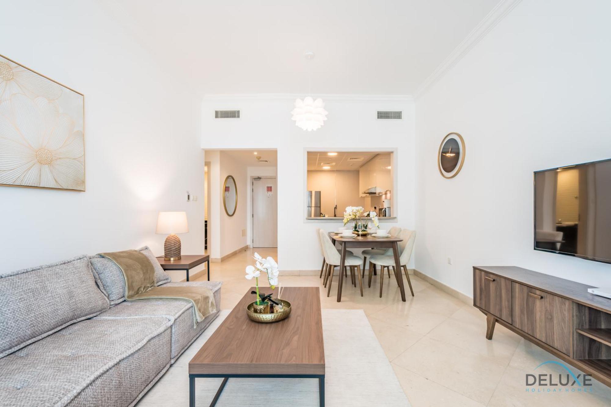 Apartment Luxurious 1br In Dorra Bay, Marina By Deluxe Homes Dubai
