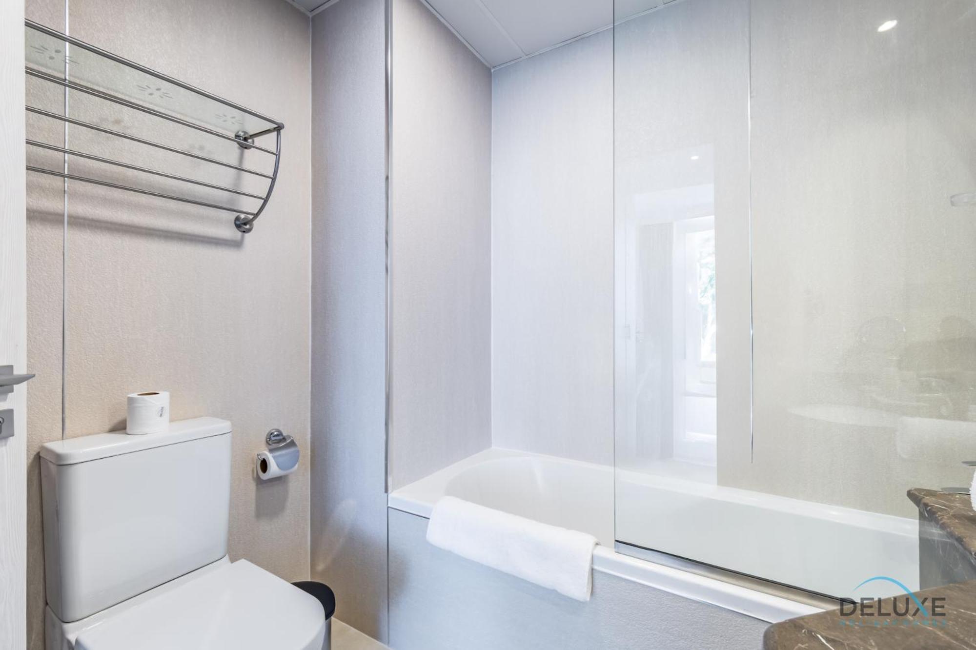 Apartment Luxurious 1br In Dorra Bay, Marina By Deluxe Homes *