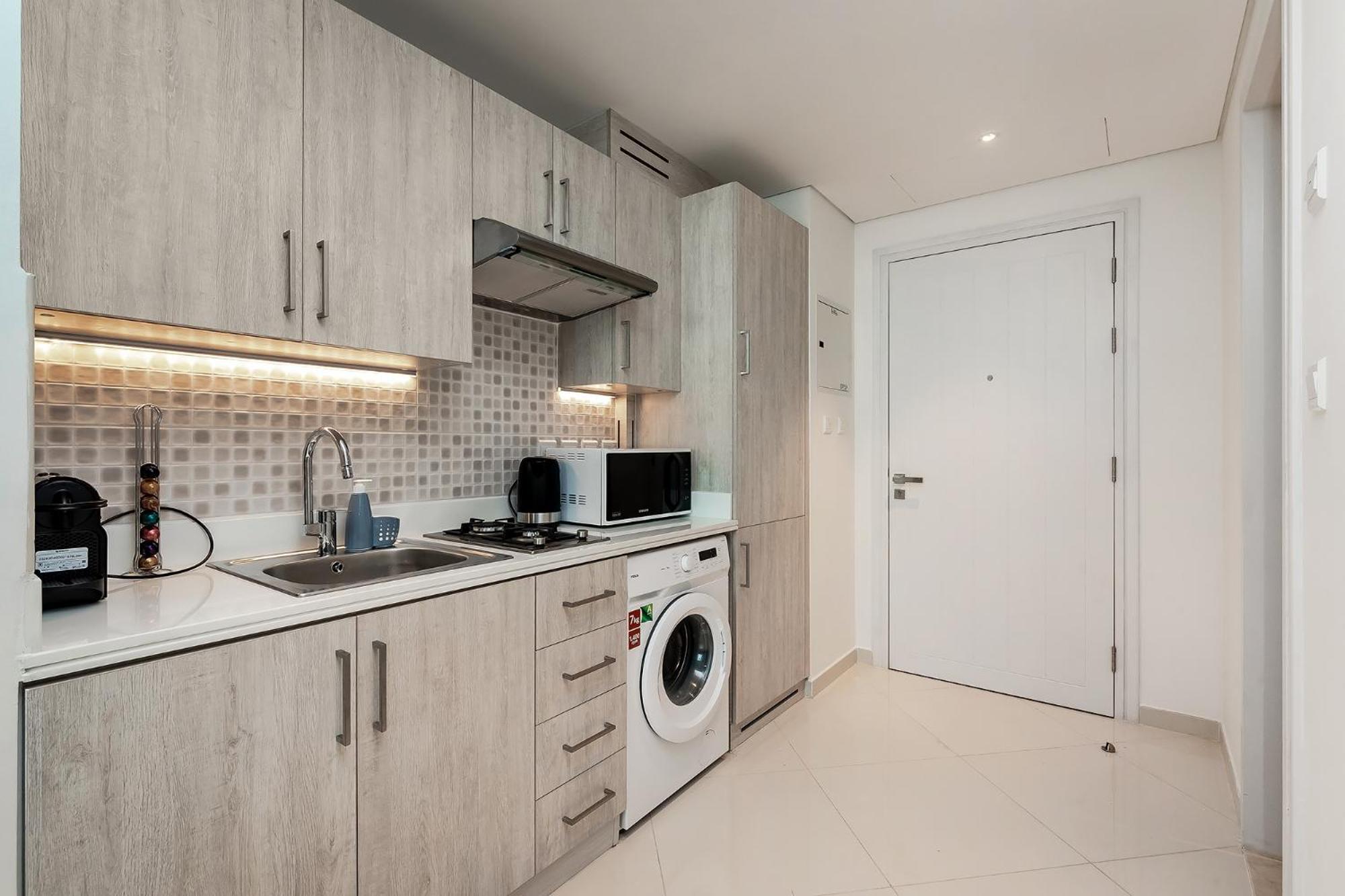 Popular Seven Palm Apartment