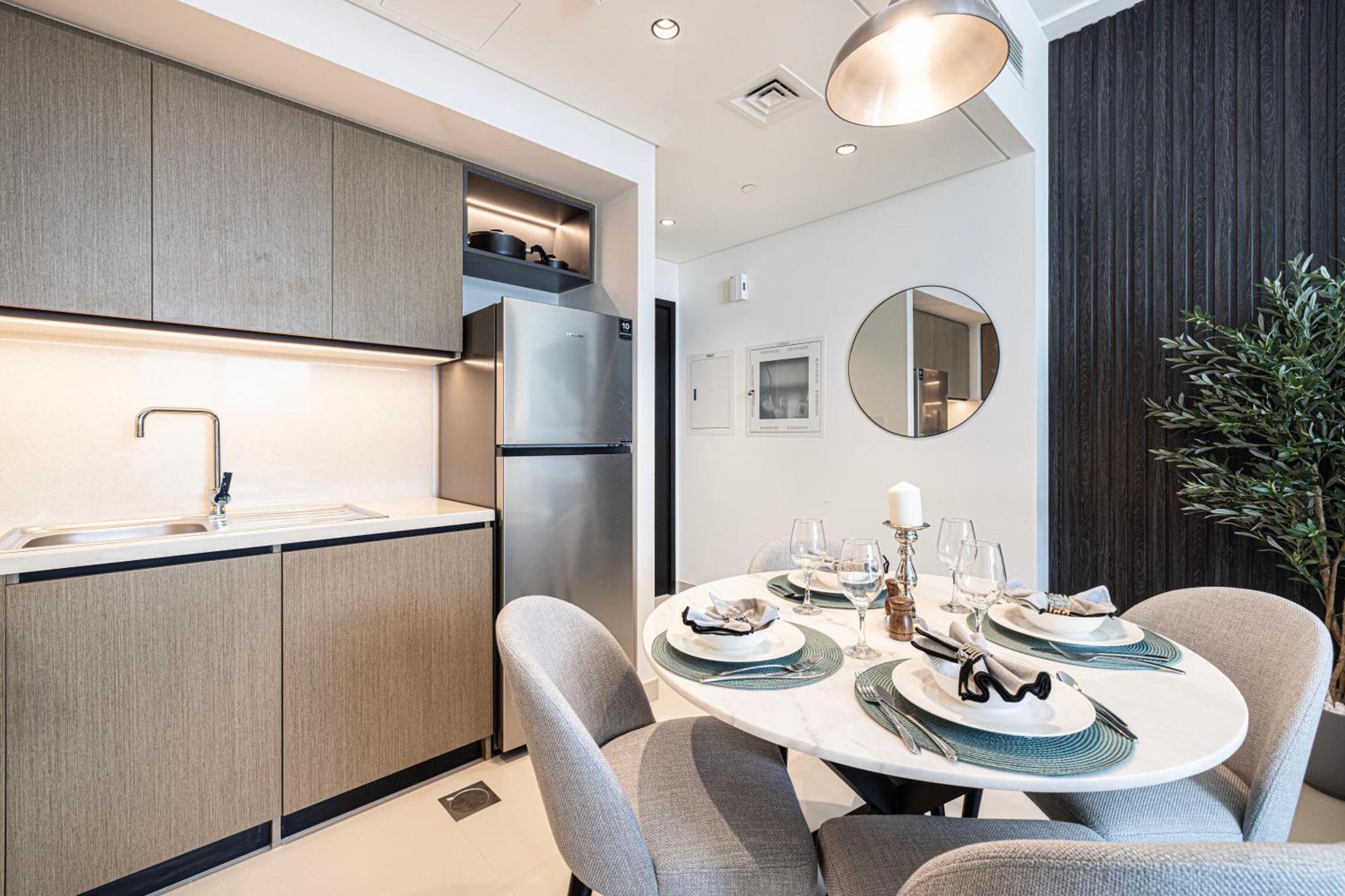 Apartment Burj Crown - Sky High Downtown Elegance Ocean View Mall *