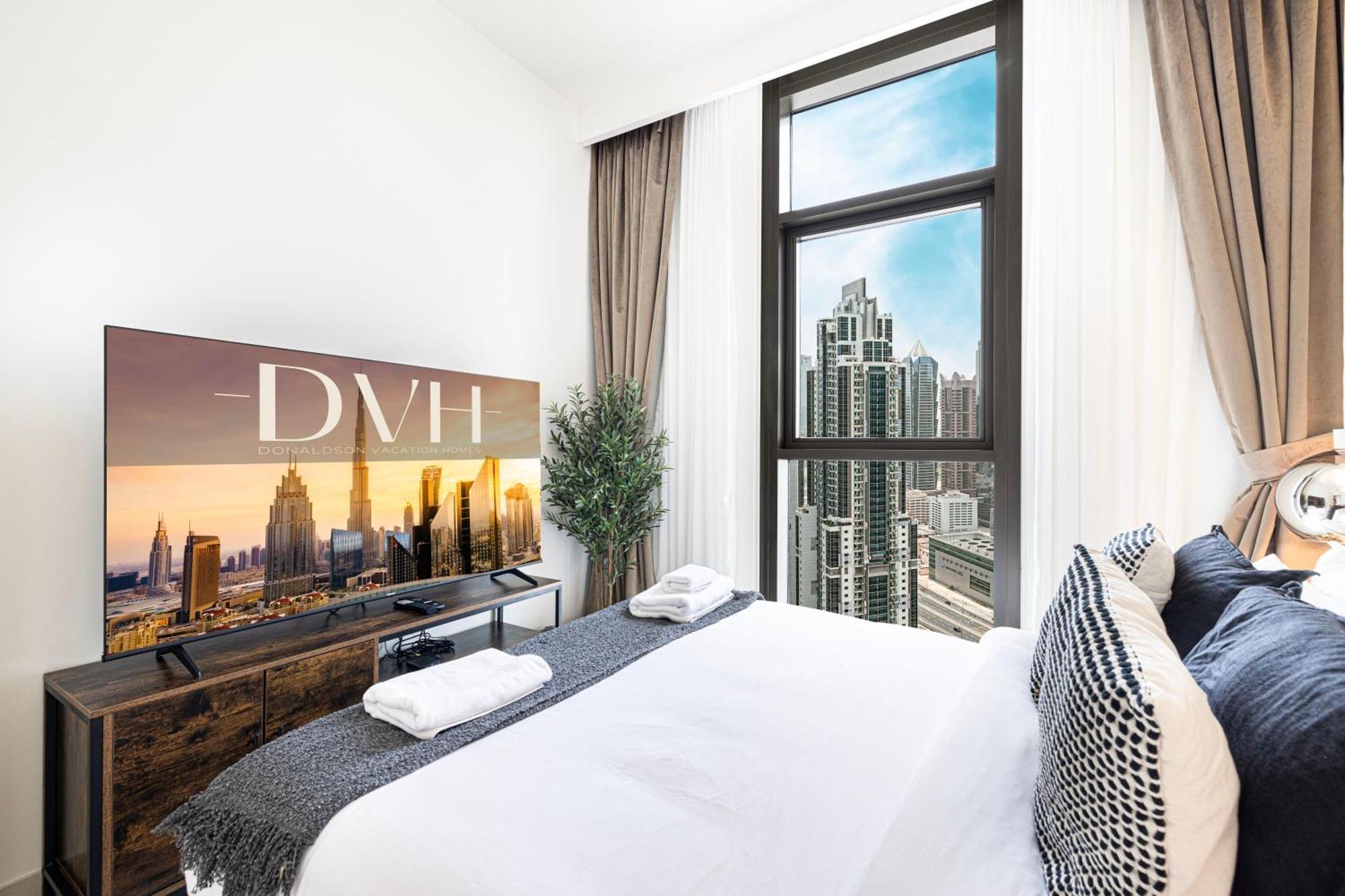 Burj Crown - Sky High Downtown Elegance Ocean View Mall Dubai