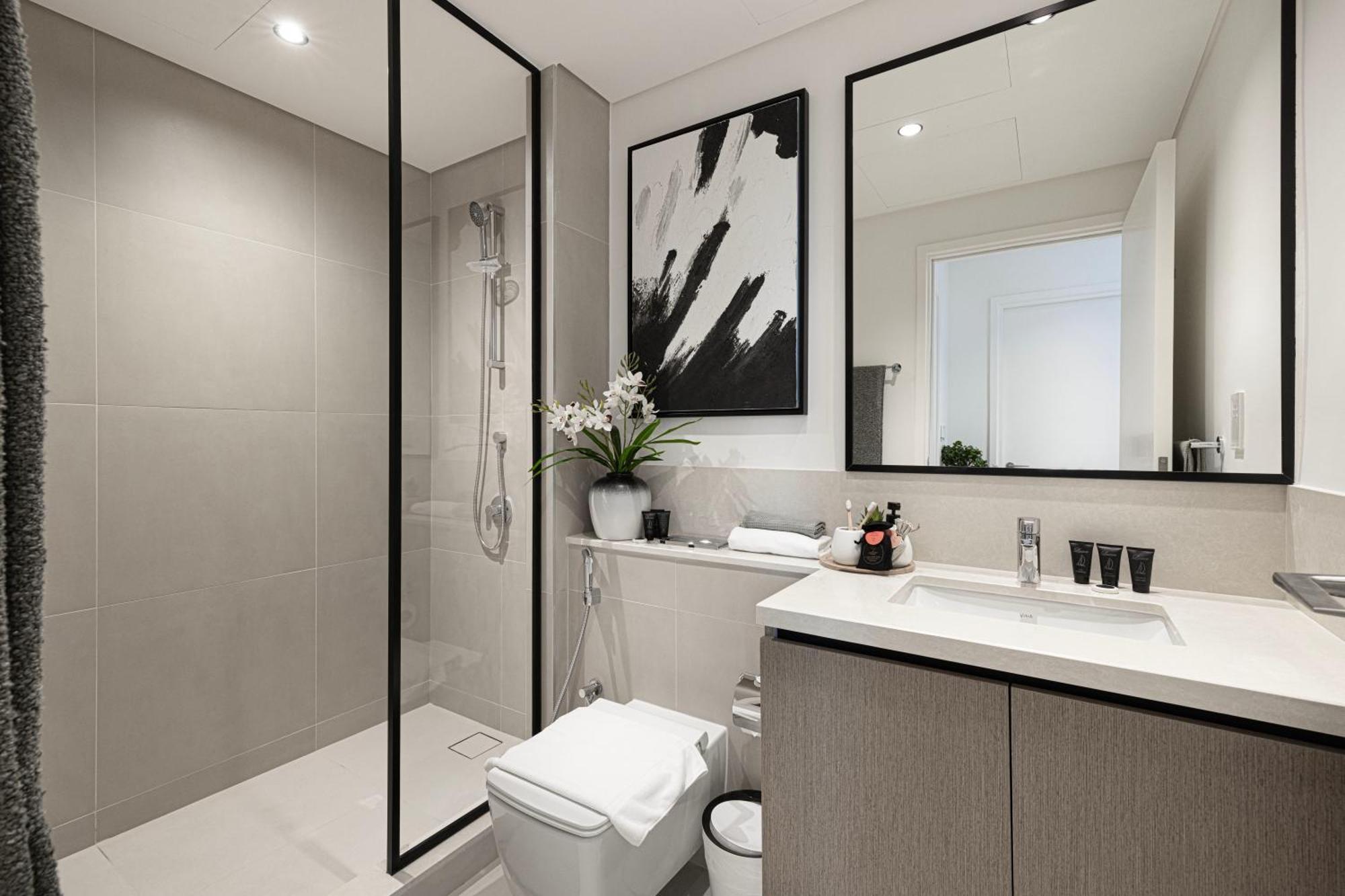 Burj Crown - Sky High Downtown Elegance Ocean View Mall Apartment Dubai