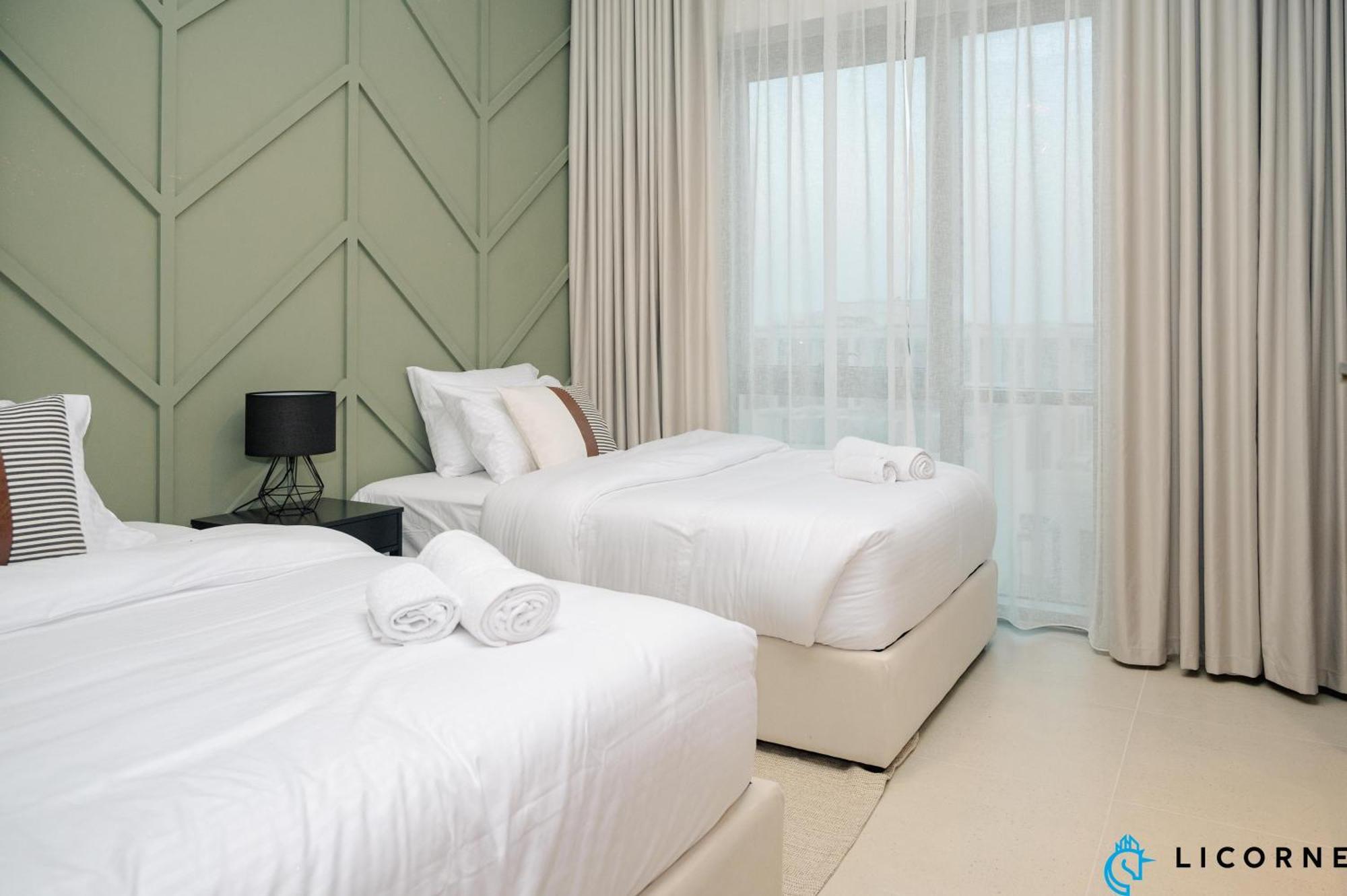 Apartment Brand New Modern 2 Bedroom Retreat In Creek Harbour