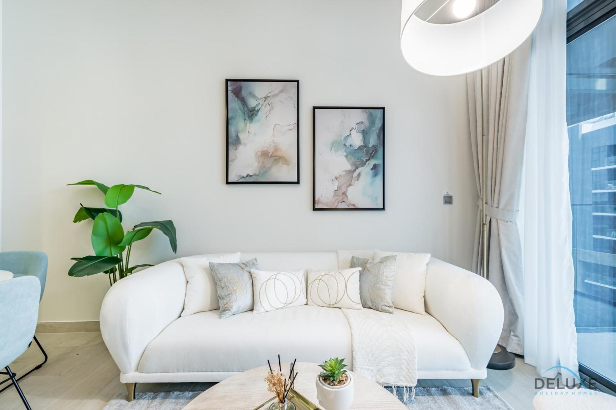 Luxurious 2br In Azizi Riviera 18, Al Merkadh By Deluxe Homes Dubai