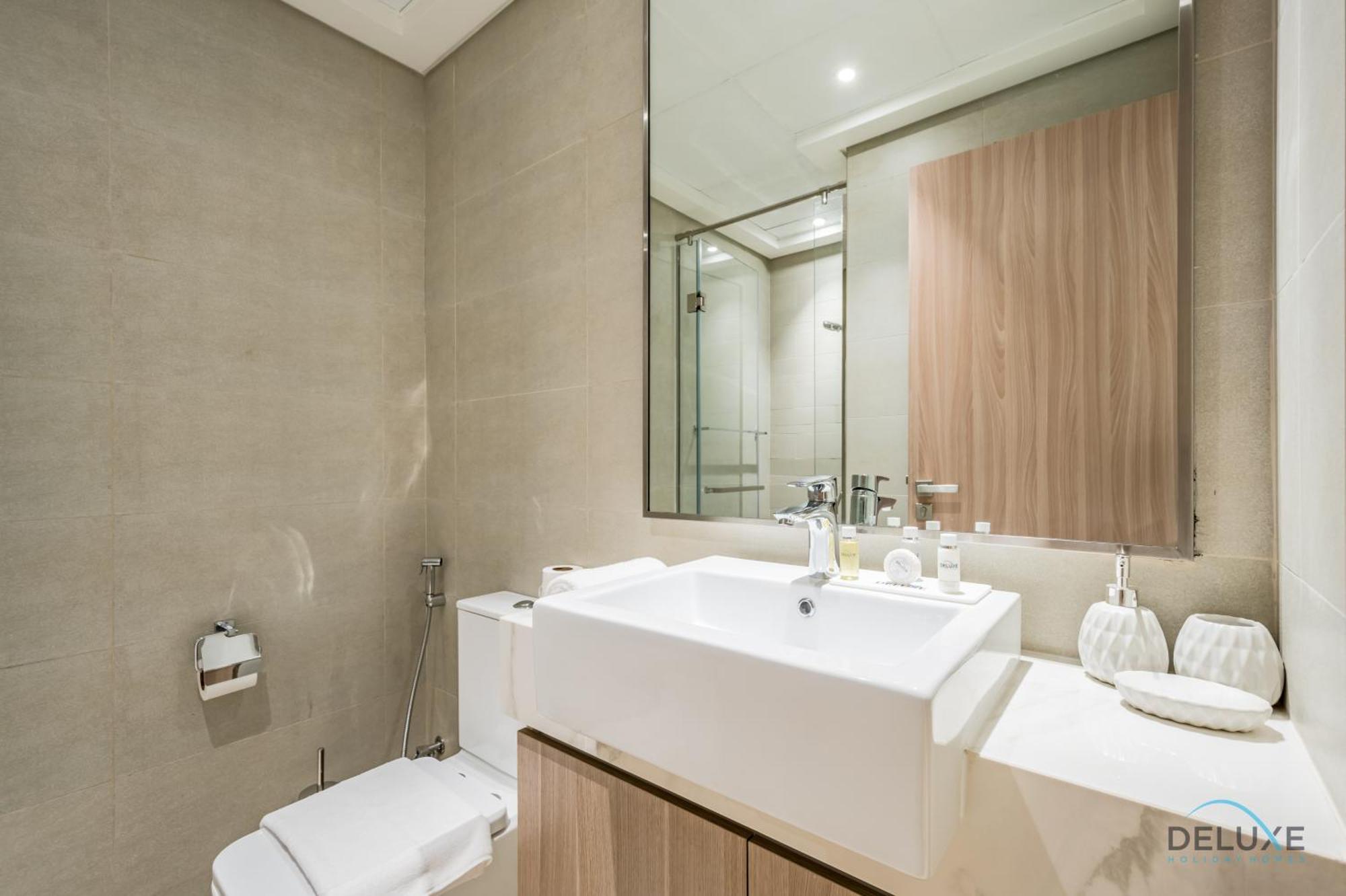 Luxurious 2br In Azizi Riviera 18, Al Merkadh By Deluxe Homes Apartment *