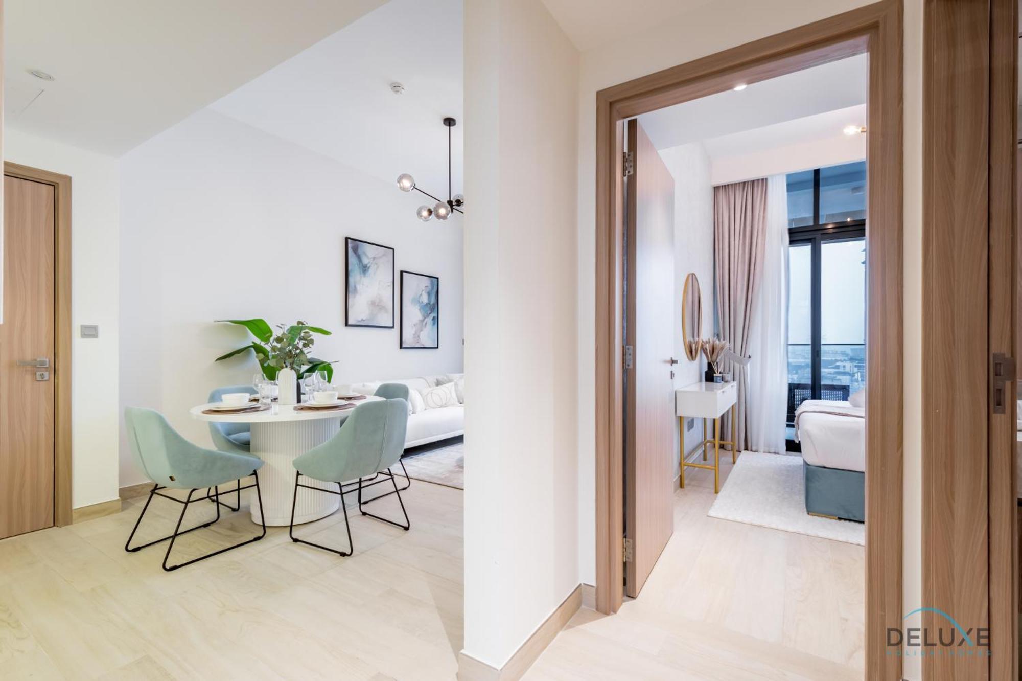 Apartment Luxurious 2br In Azizi Riviera 18, Al Merkadh By Deluxe Homes