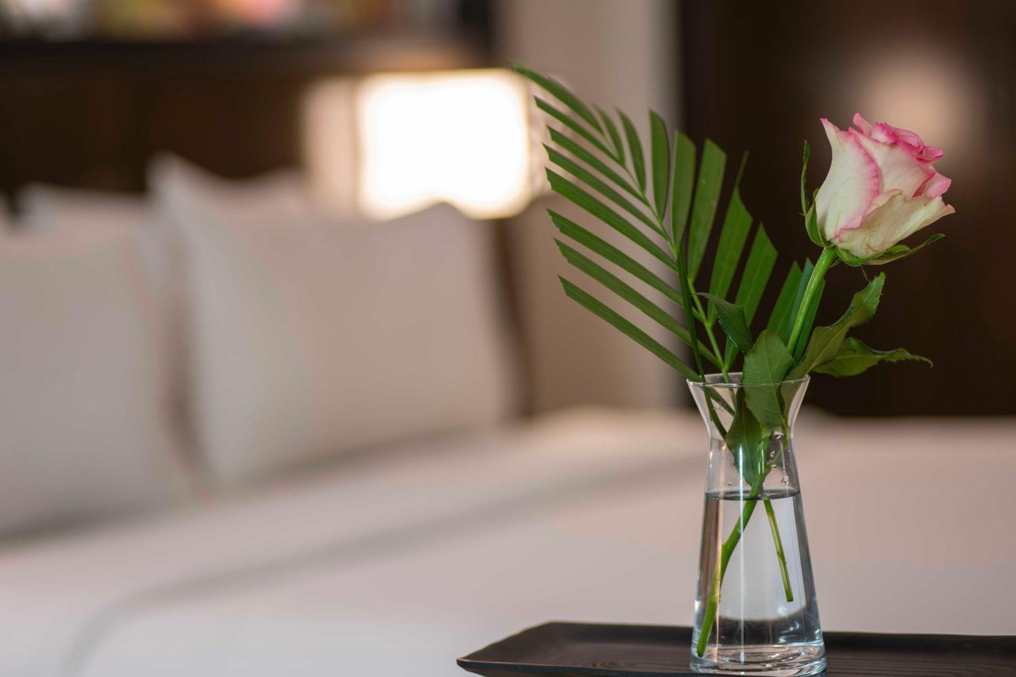 Hotel Howard Johnson Plaza By Wyndham Deira 4*