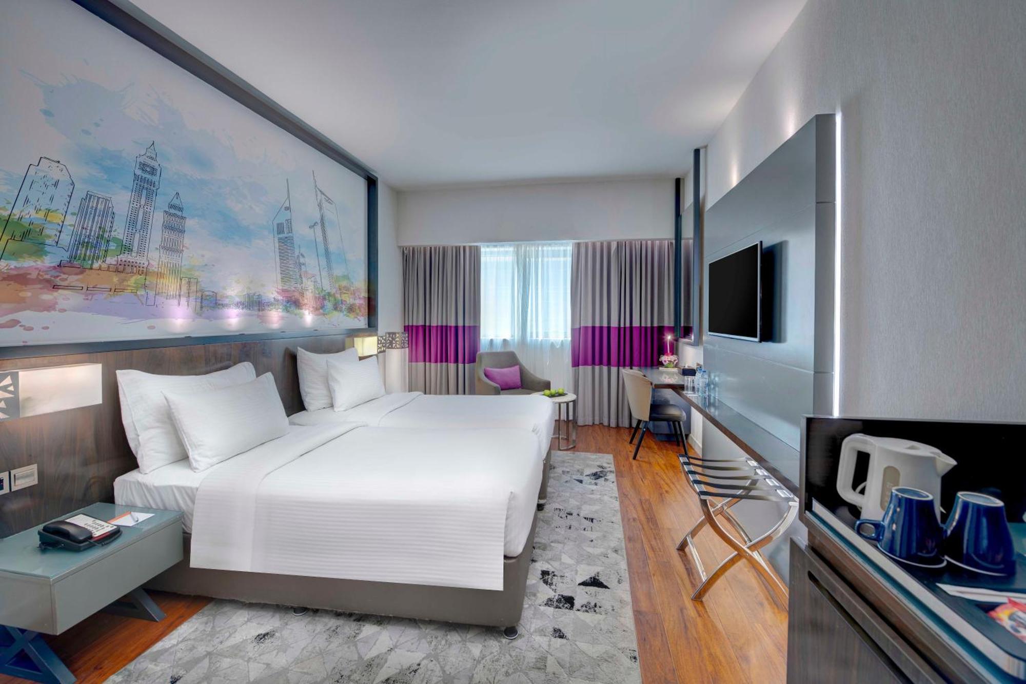 Howard Johnson Plaza By Wyndham Deira Hotel Dubai
