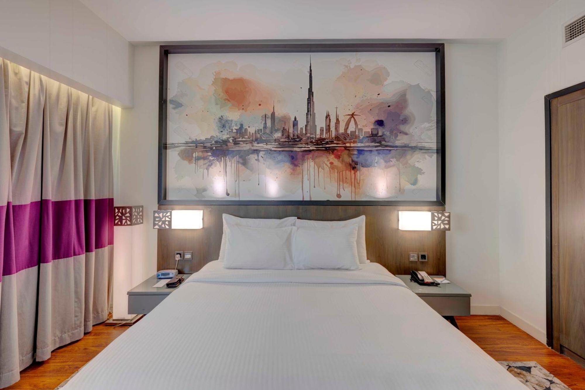 Howard Johnson Plaza By Wyndham Deira Dubai