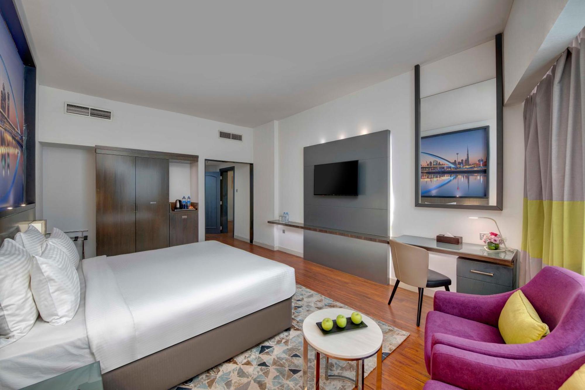 Howard Johnson Plaza By Wyndham Deira
