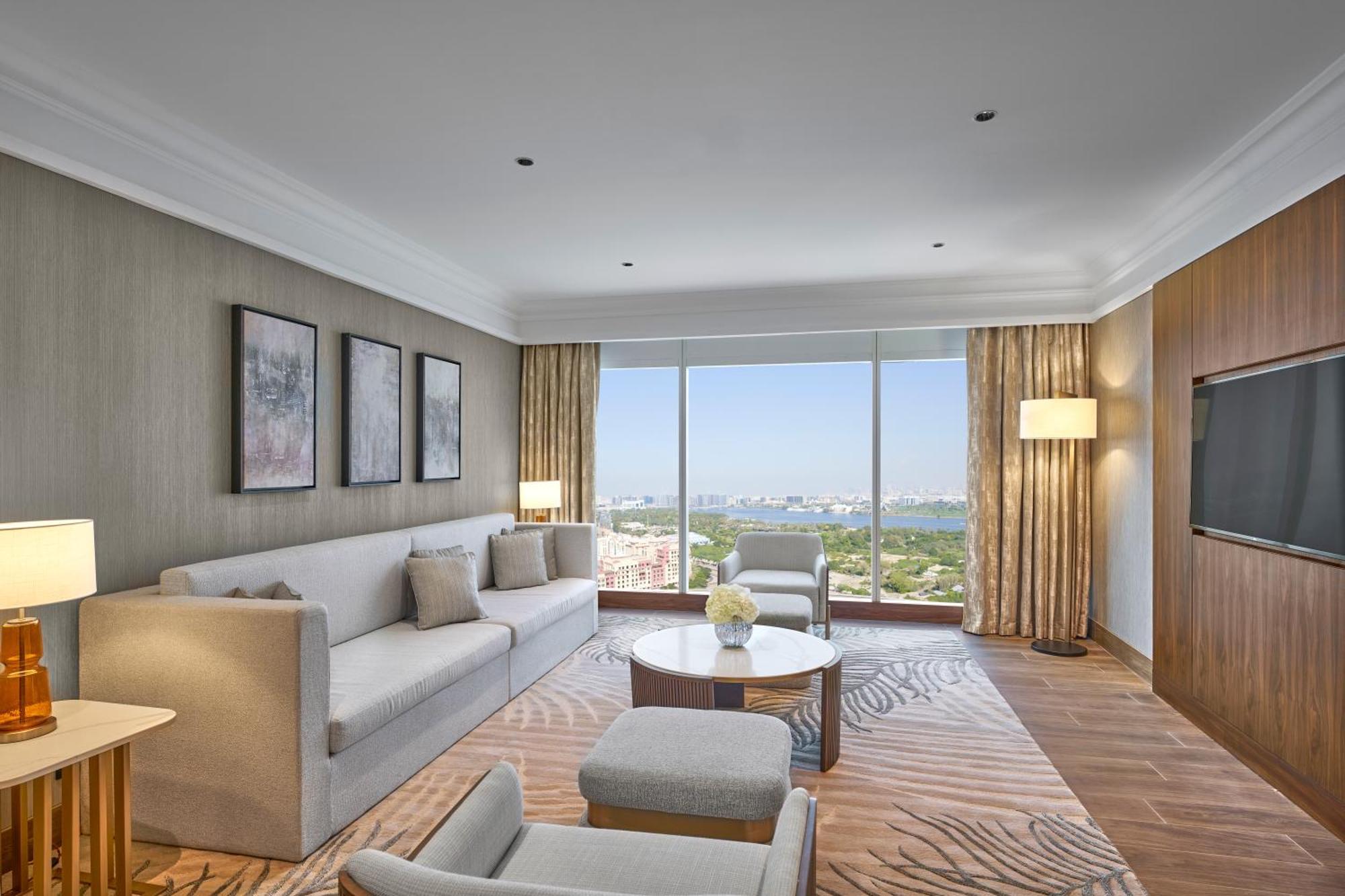 Grand Hyatt 5*