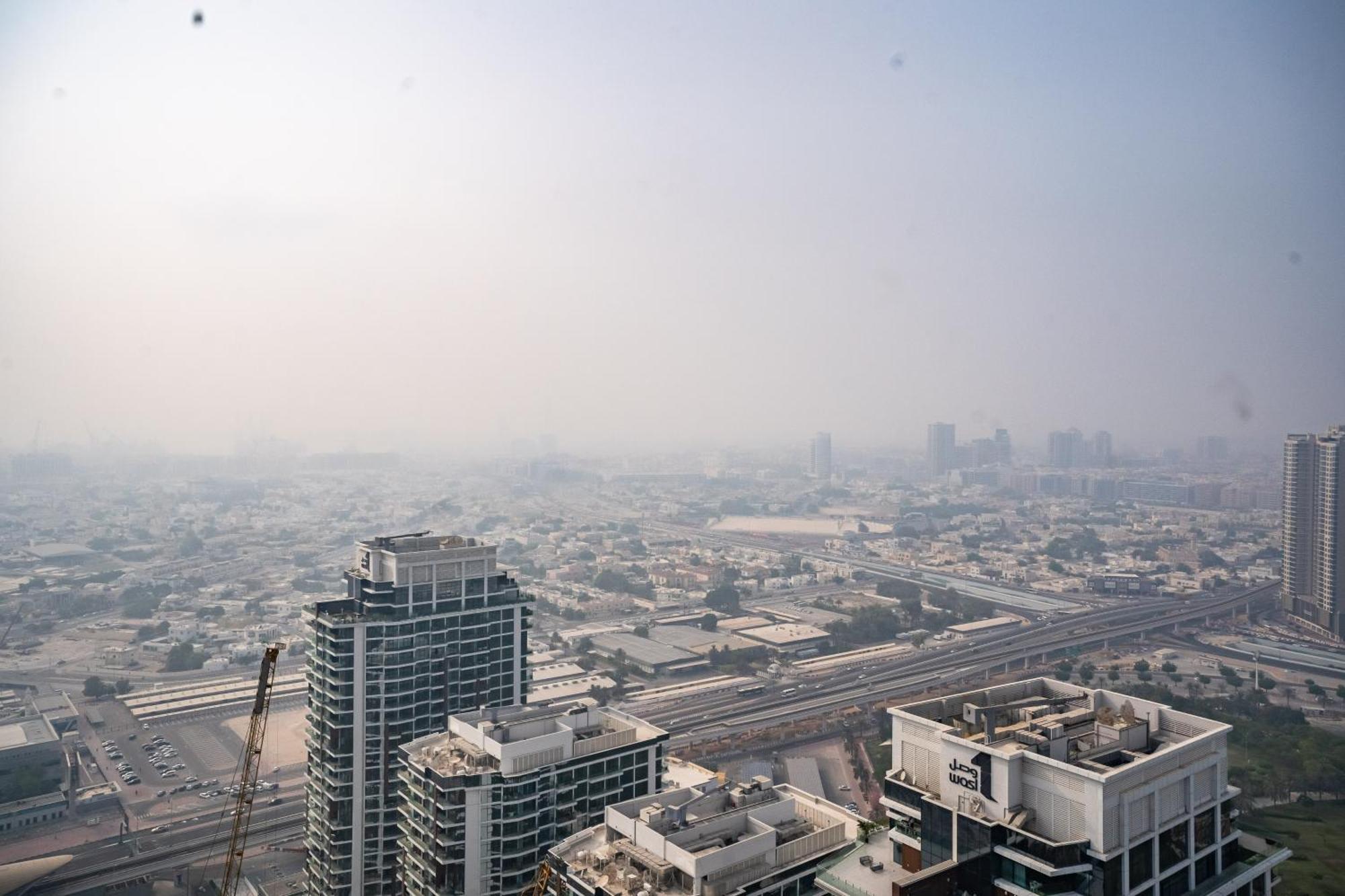 Escape24 Luxury 2br 1 East Tower Zabeel Opposite Zabeel Park Gate Apartment *
